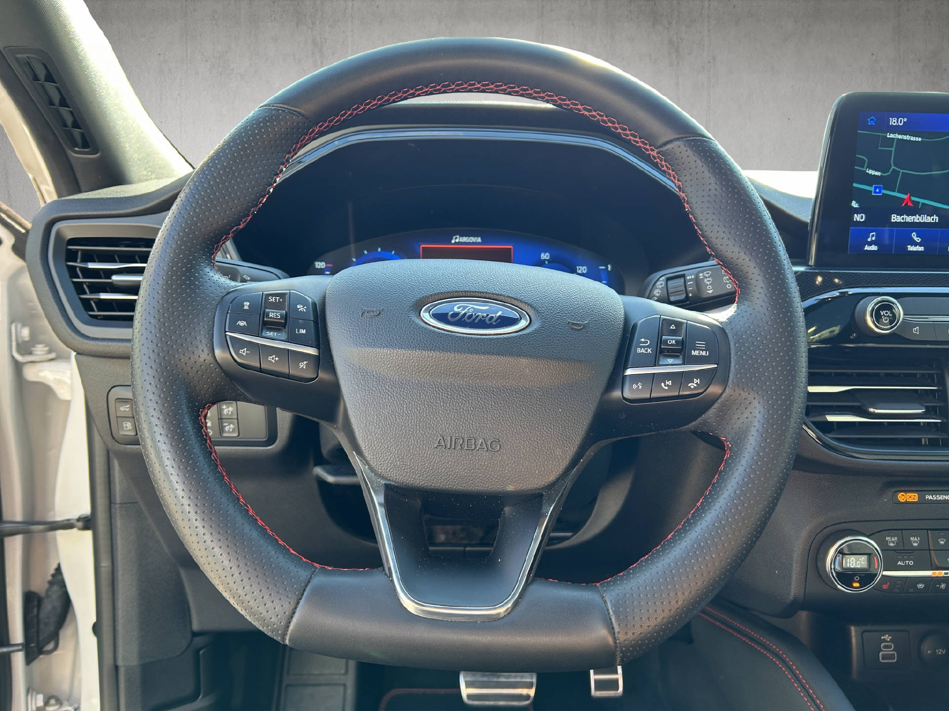 FORD Kuga 2.5 Plug-in Hybrid ST-Line X-image-10
