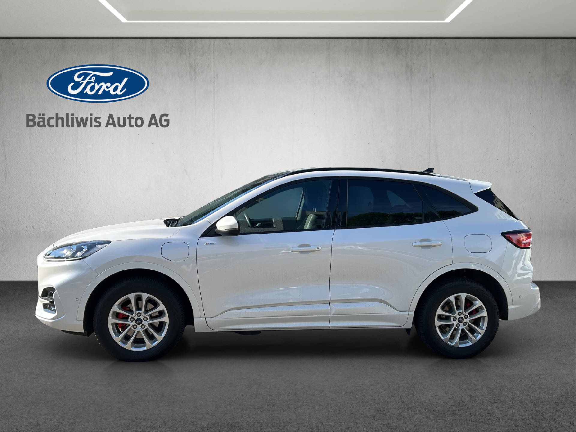 FORD Kuga 2.5 Plug-in Hybrid ST-Line X-showroom-element-1