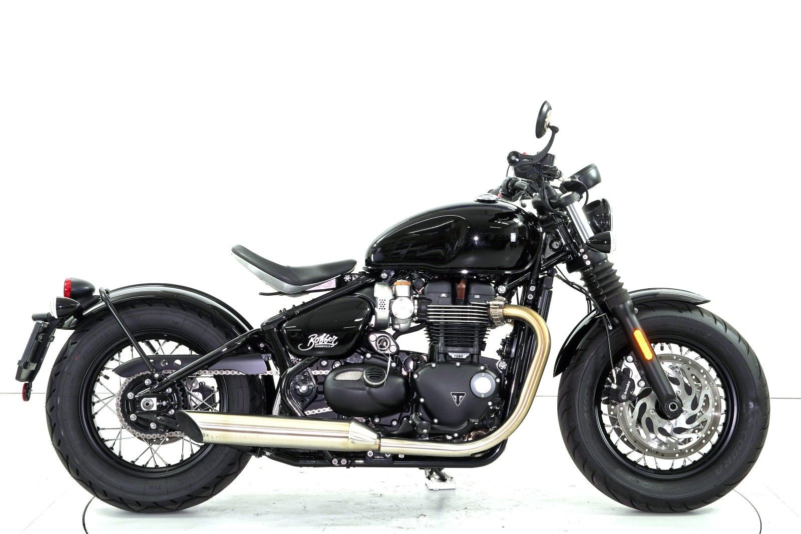 TRIUMPH Bonneville 1200 Bobber ABS-showroom-element-3
