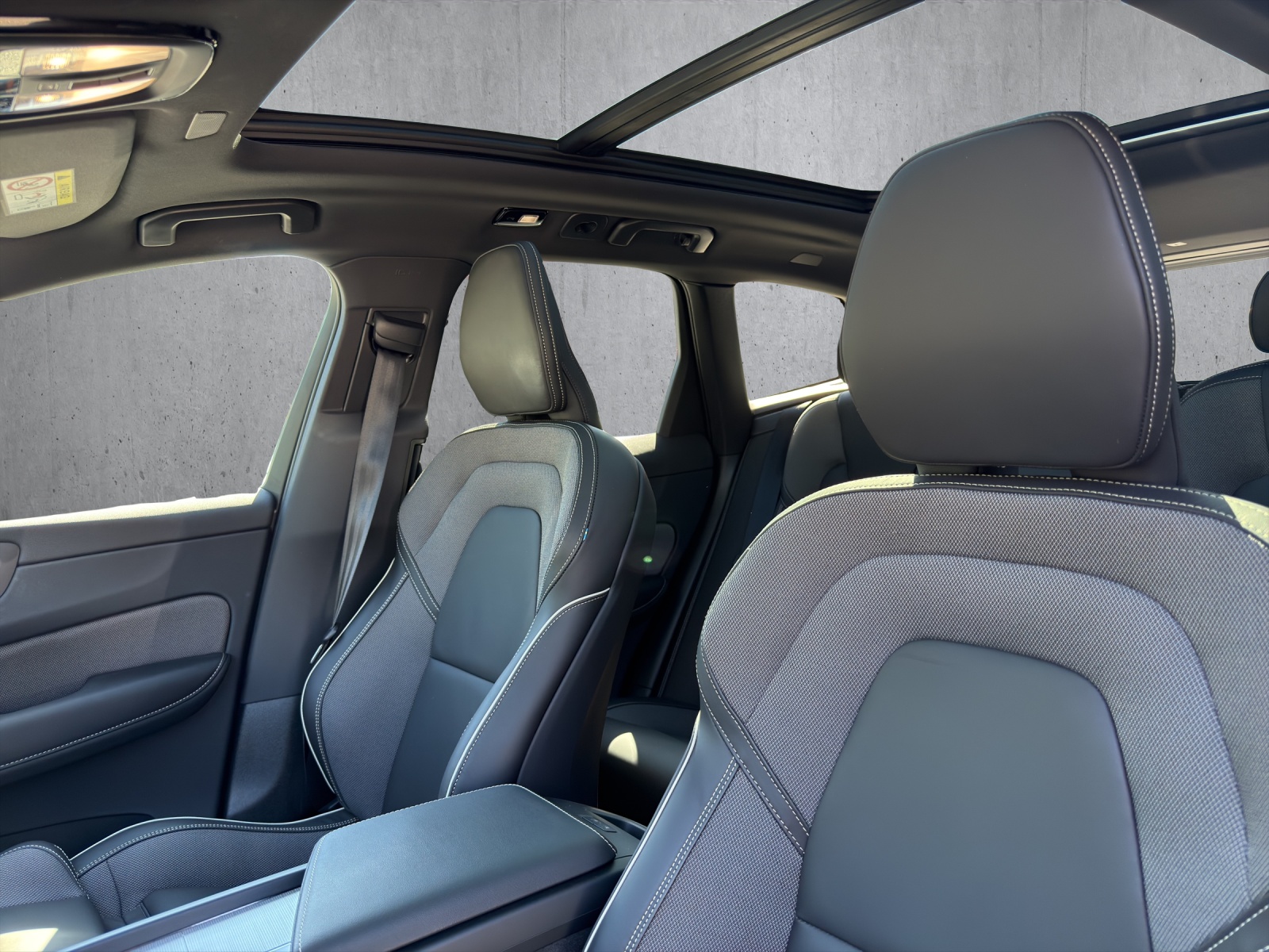 VOLVO XC60 2.0 T6 TE XCENTRIC eAWD Xcentric-image-17