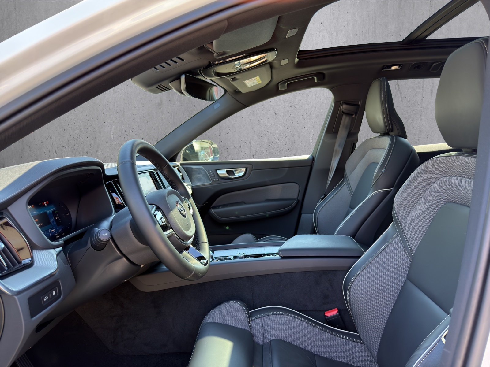 VOLVO XC60 2.0 T6 TE XCENTRIC eAWD Xcentric-image-7