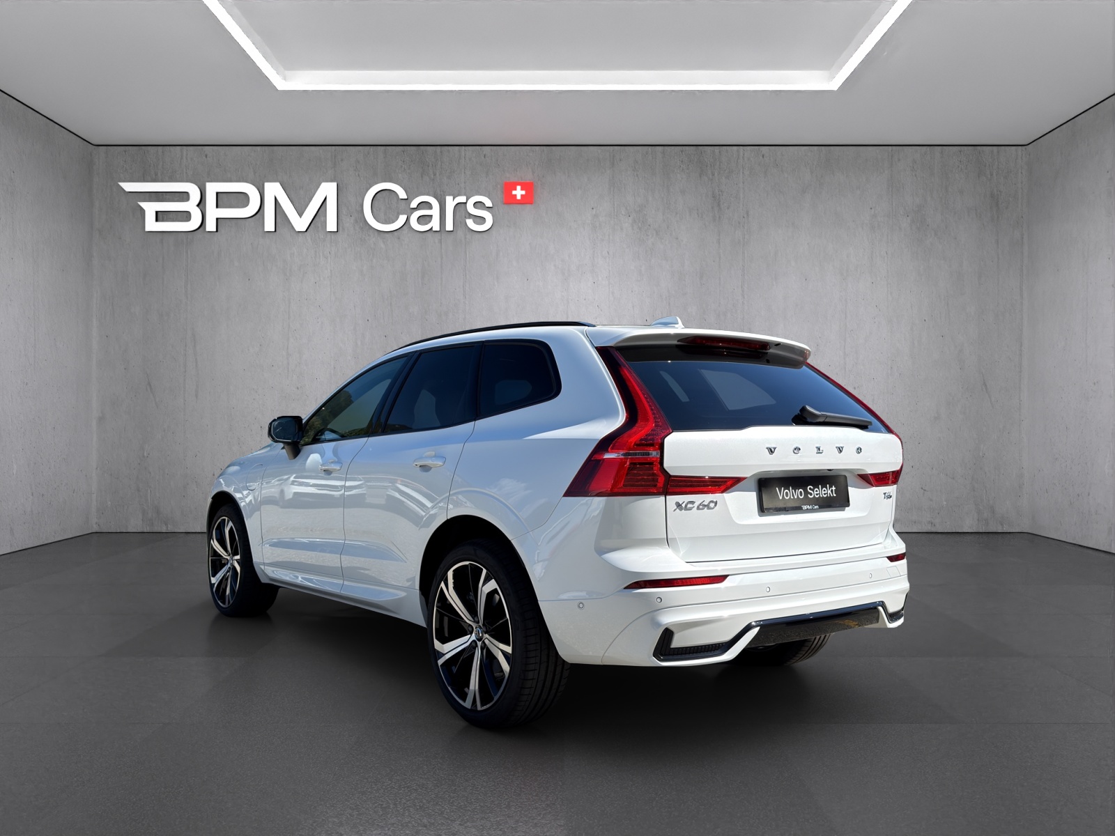 VOLVO XC60 2.0 T6 TE XCENTRIC eAWD Xcentric-showroom-element-3