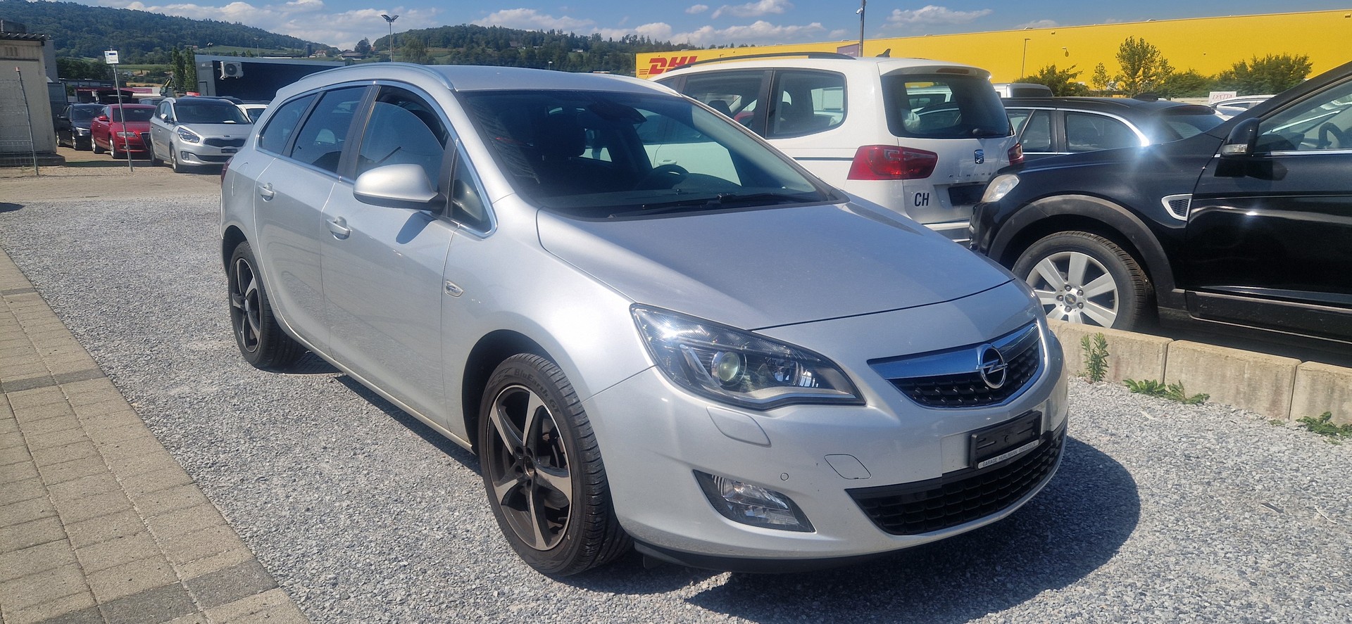 OPEL Astra SportsTourer 1.4i 16V Turbo Sport Automatic-image-1