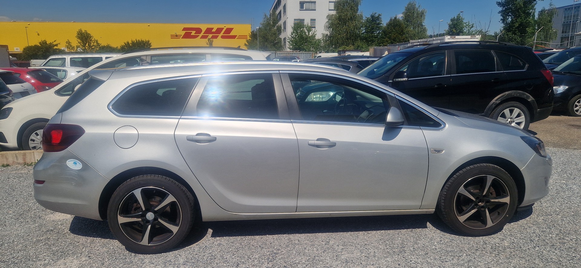 OPEL Astra SportsTourer 1.4i 16V Turbo Sport Automatic-image-3