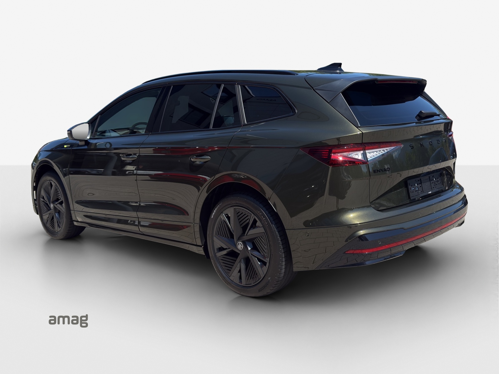 SKODA Enyaq 4x4 RS-image-2