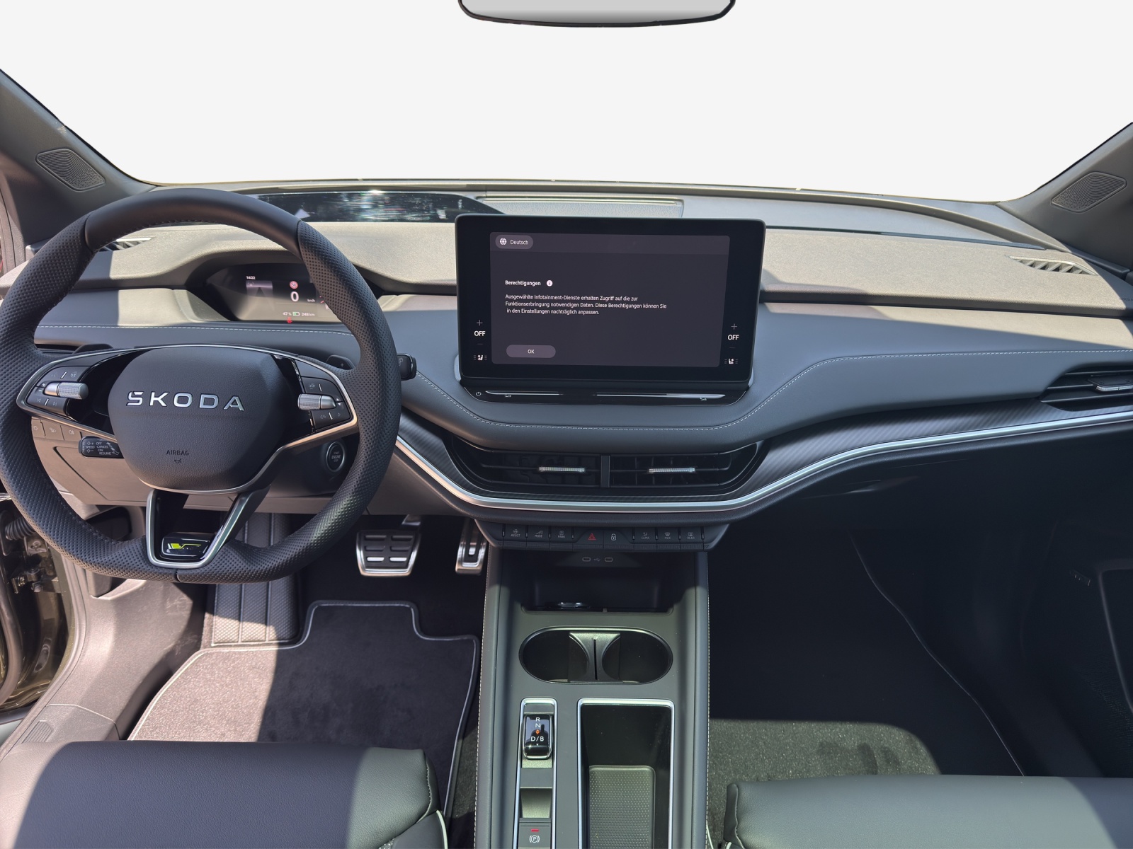 SKODA Enyaq 4x4 RS-image-8