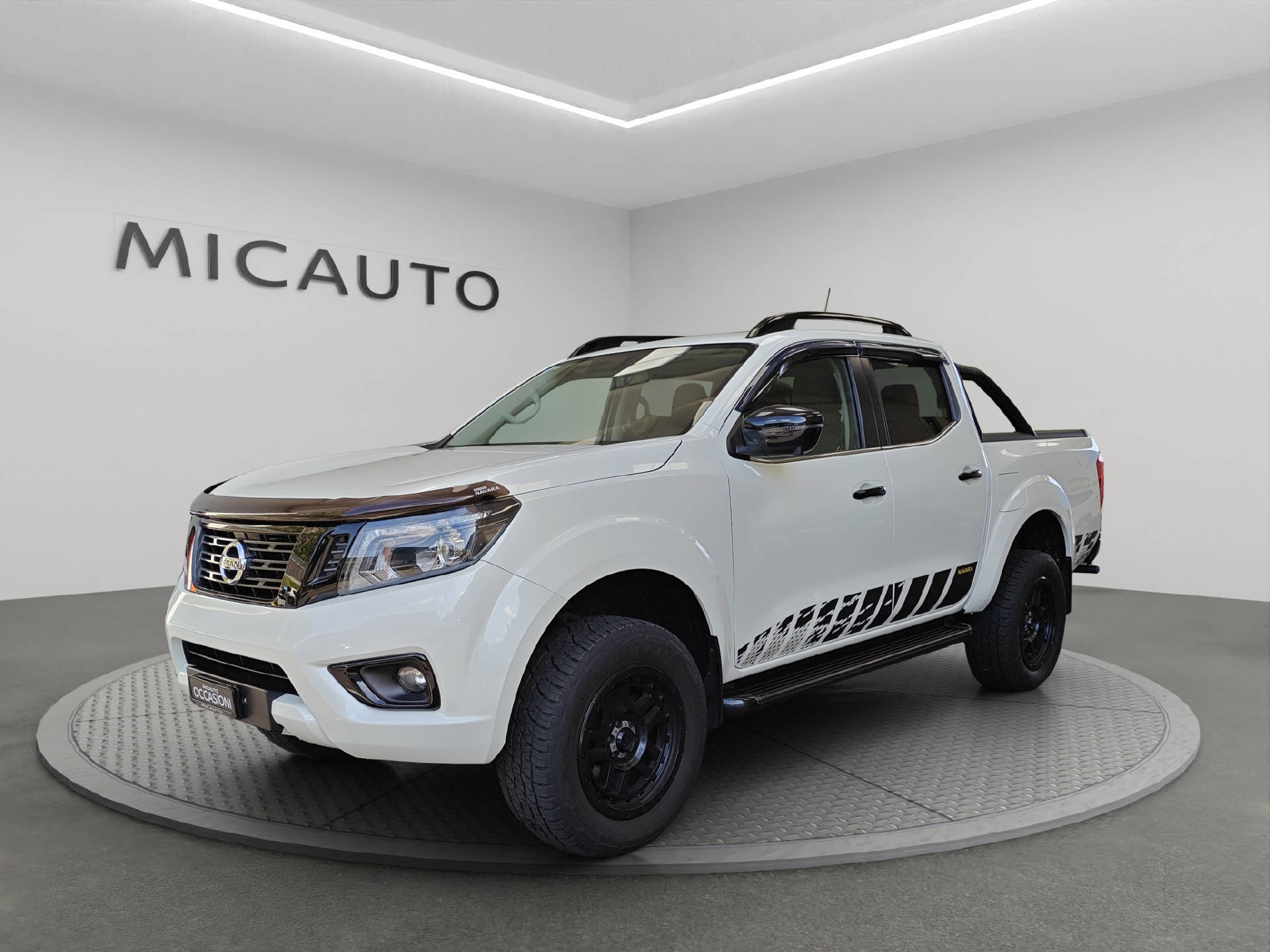 NISSAN Navara 2.3 dCi Double Cab N-Guard-image-3