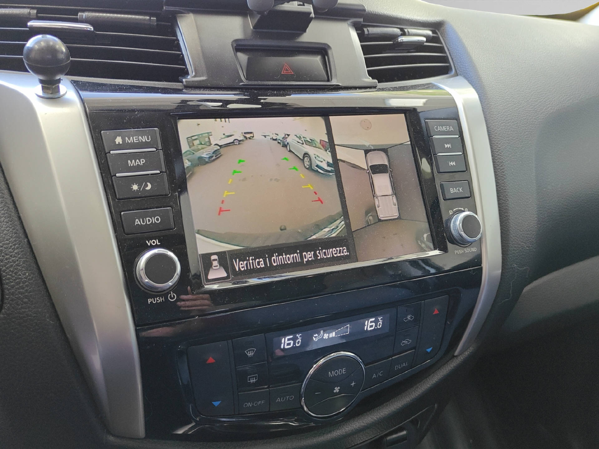 NISSAN Navara 2.3 dCi Double Cab N-Guard-image-5