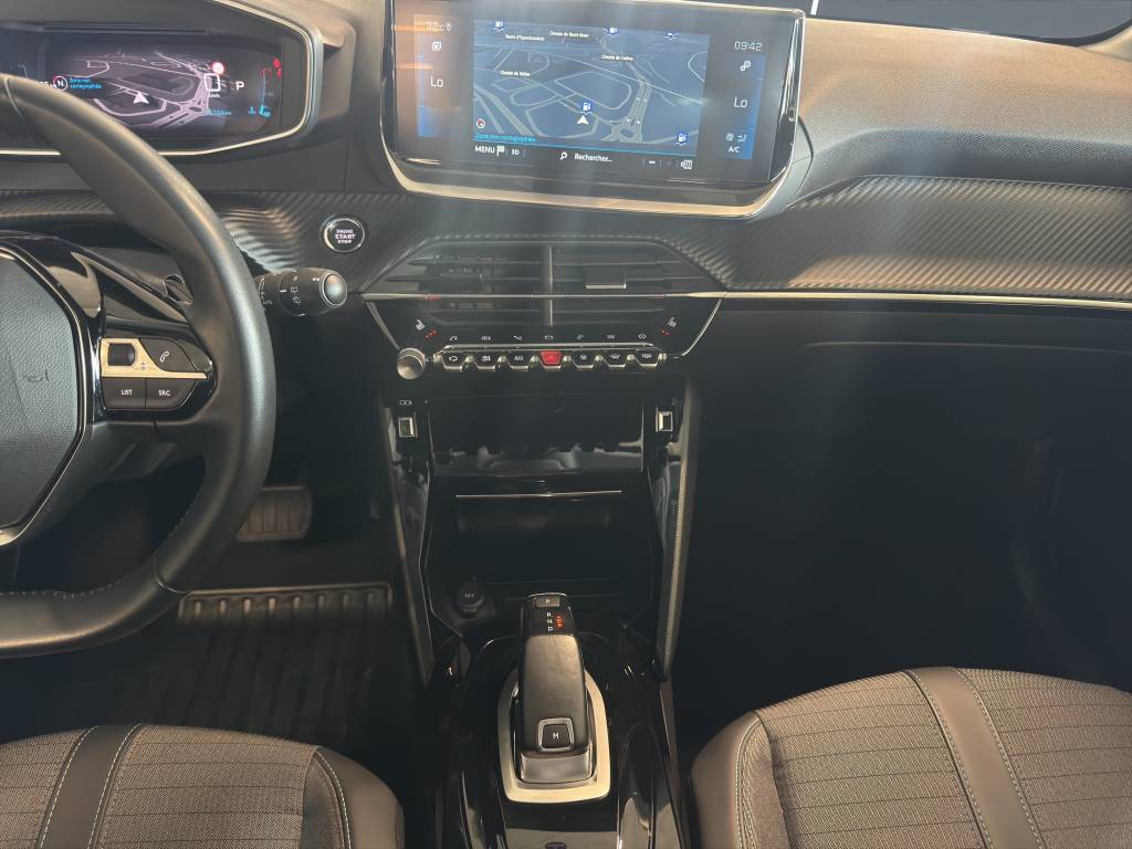 PEUGEOT 208 1.2 PureTech Allure Pack EAT8-image-6