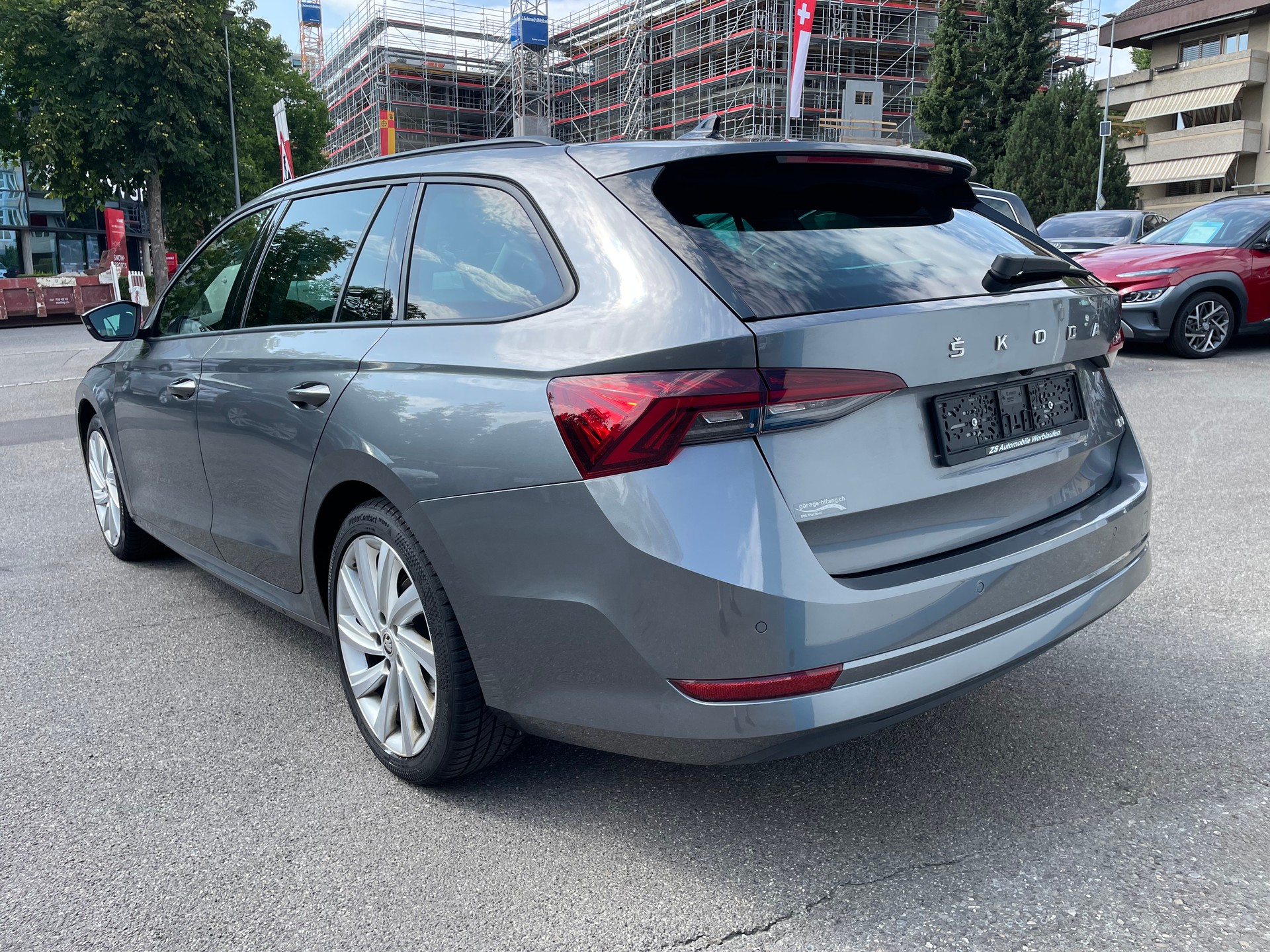 SKODA Octavia Combi 2.0 TDI DSG Style 4x4-image-2