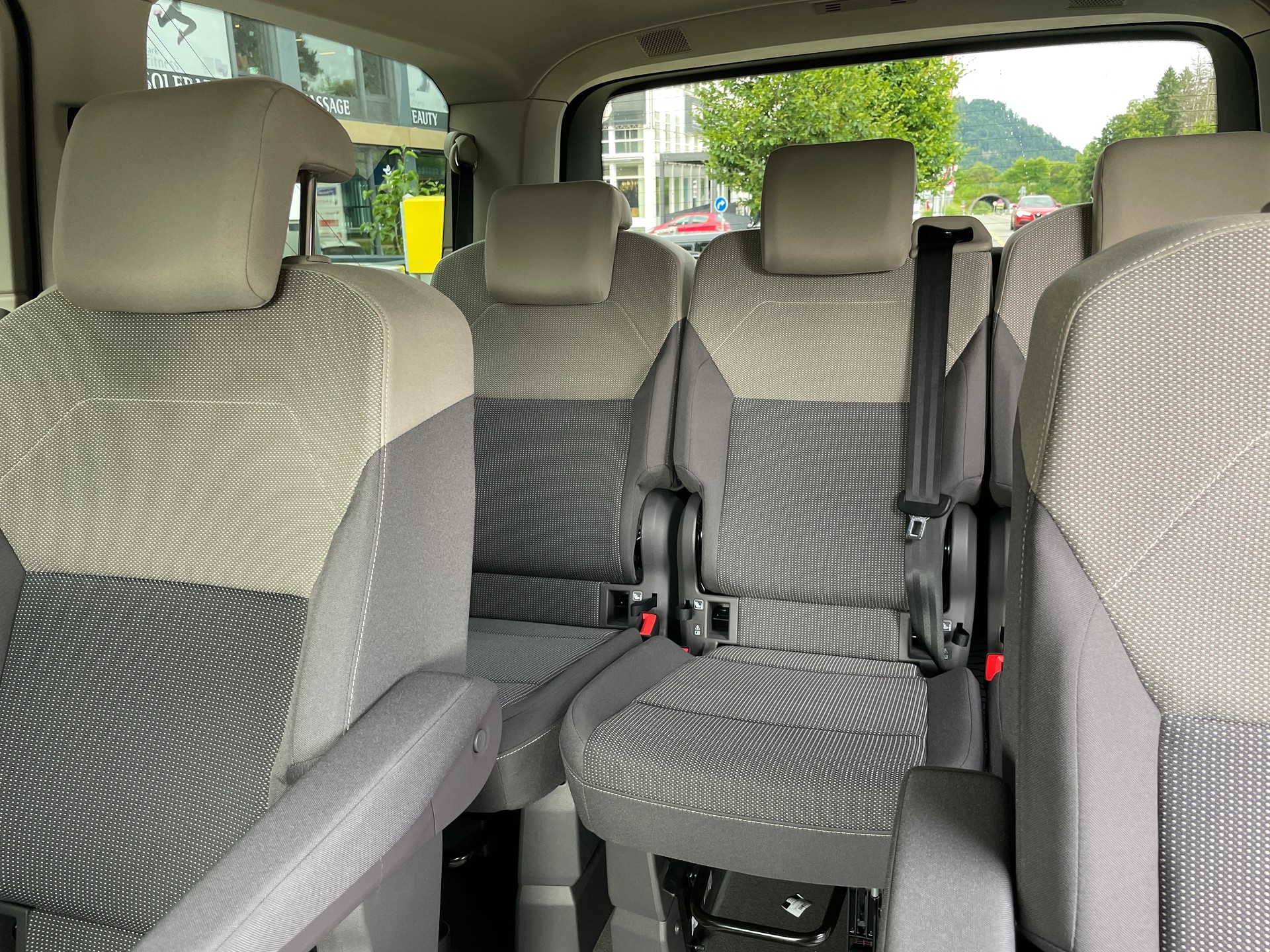 VW Multivan 1.5 eHybrid Life Lang 4Motion DSG, 7-Sitzer-image-21