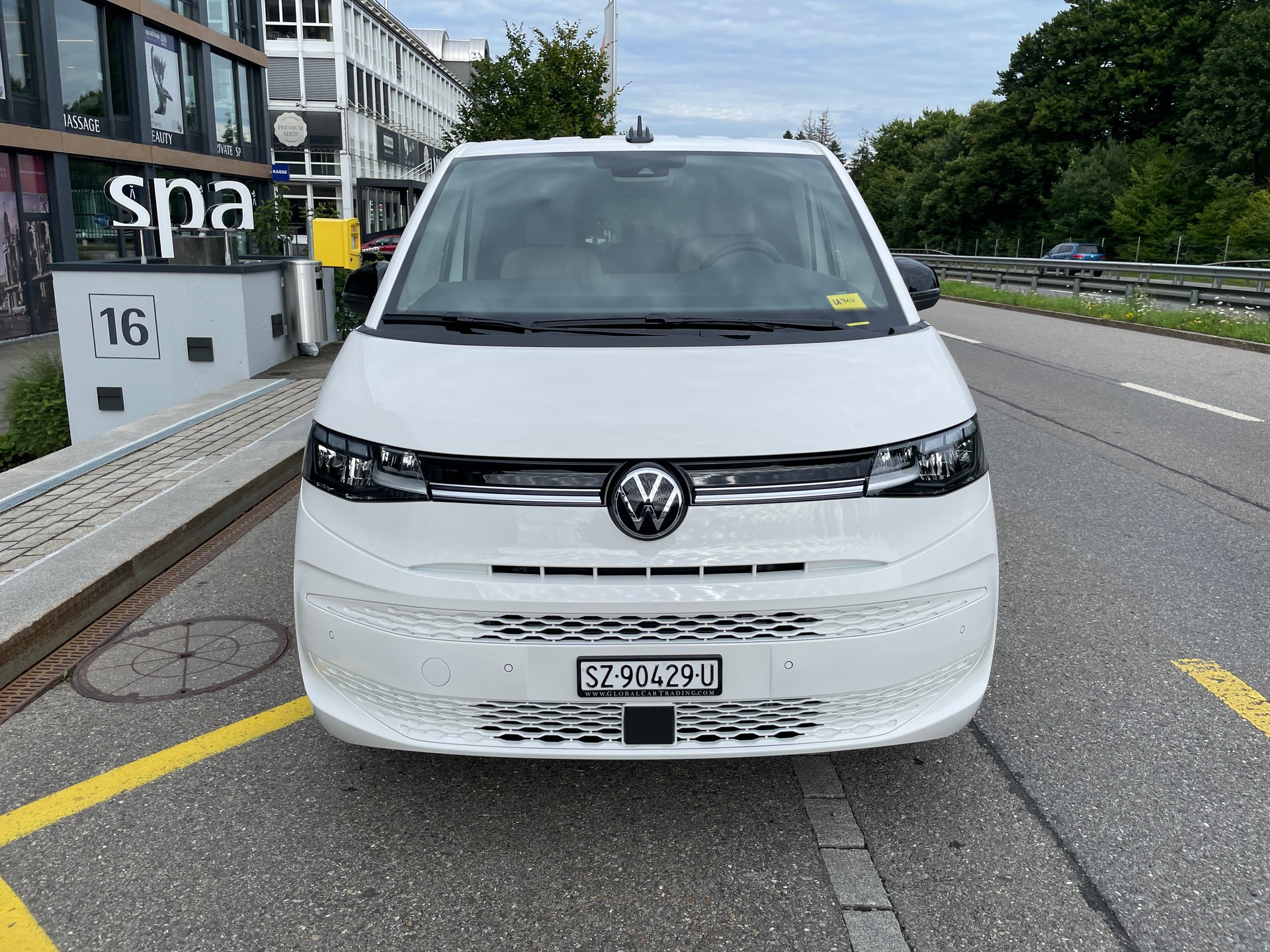 VW Multivan 1.5 eHybrid Life Lang 4Motion DSG, 7-Sitzer-image-1