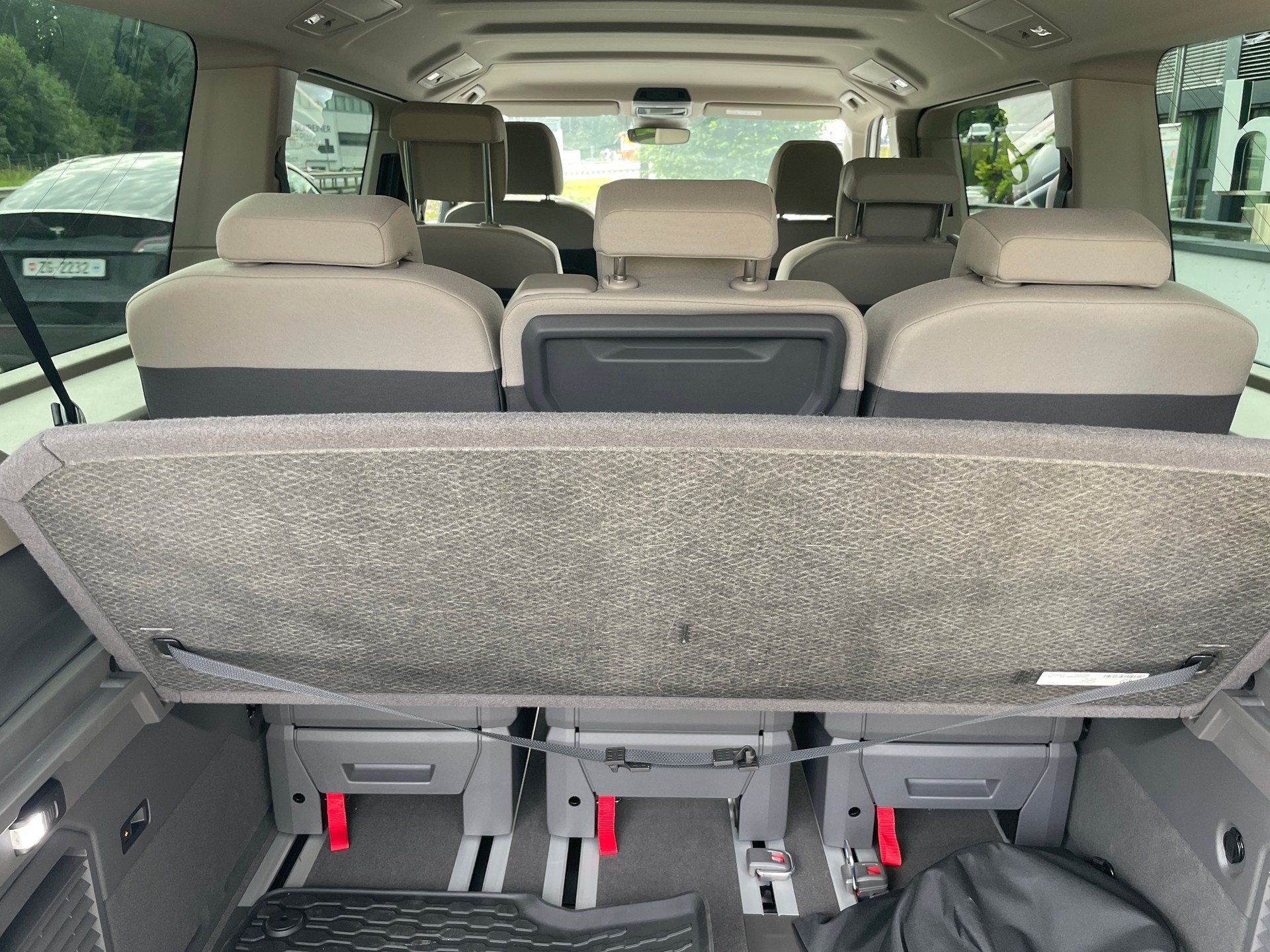 VW Multivan 1.5 eHybrid Life Lang 4Motion DSG, 7-Sitzer-image-7