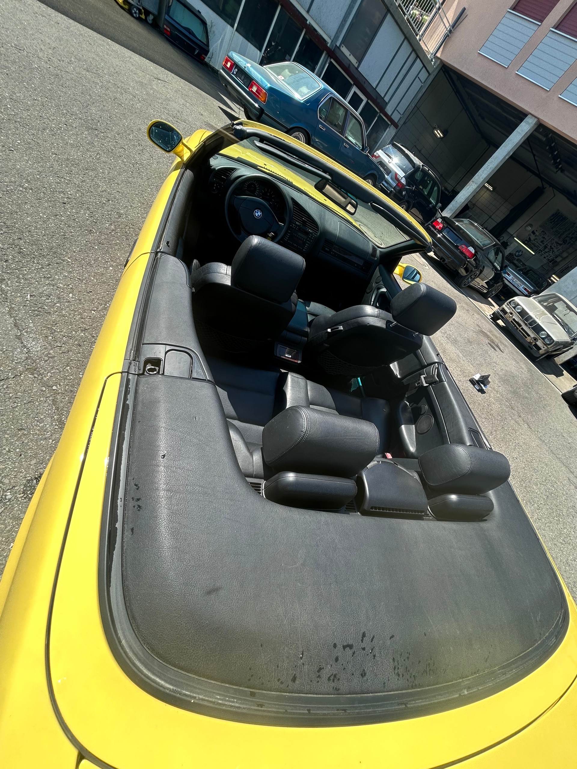 BMW M3-image-3