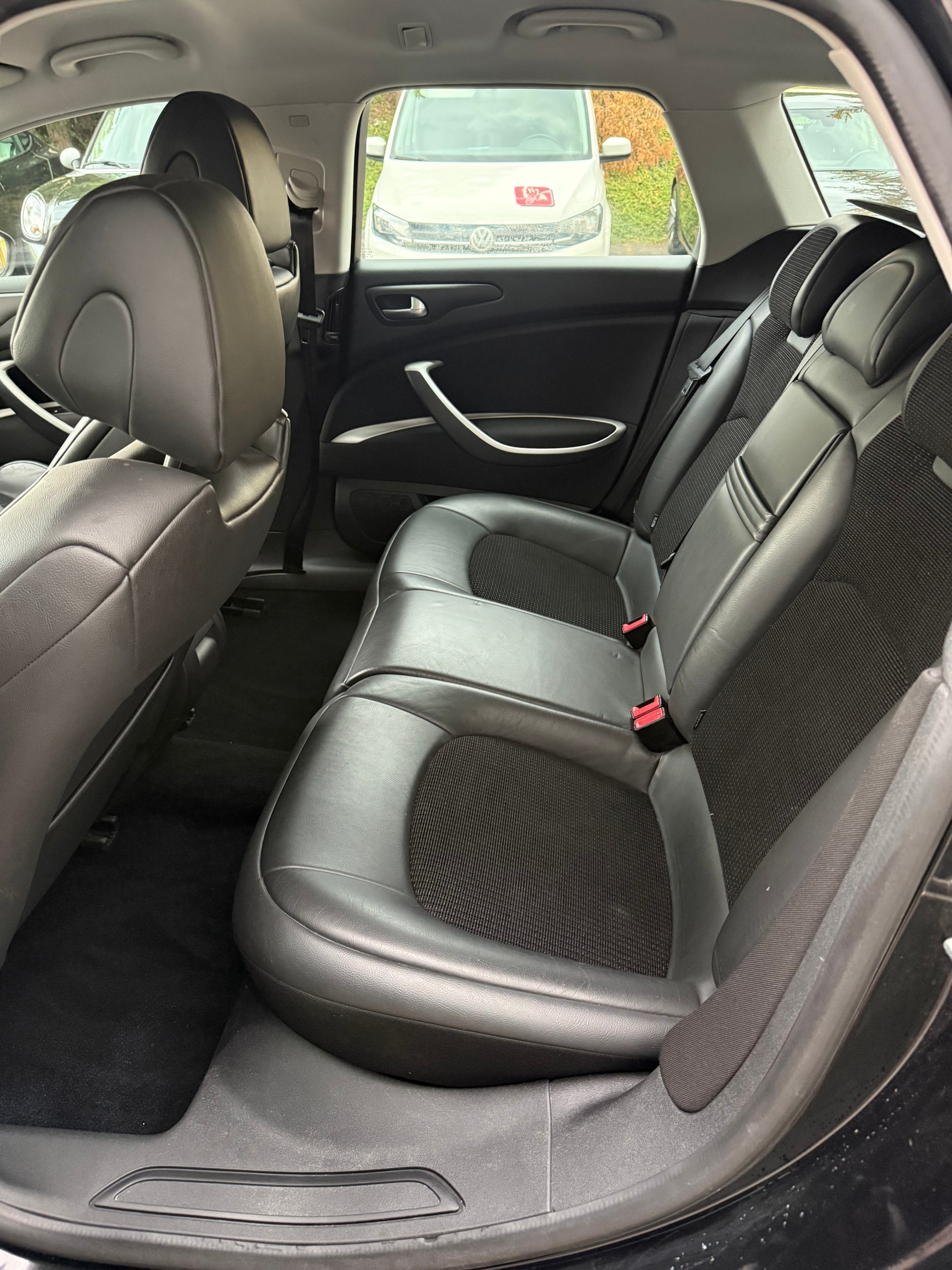 CITROEN C5 Tourer 1.6 e-HDi Attraction EGS6 || Frisch ab MFK-image-12