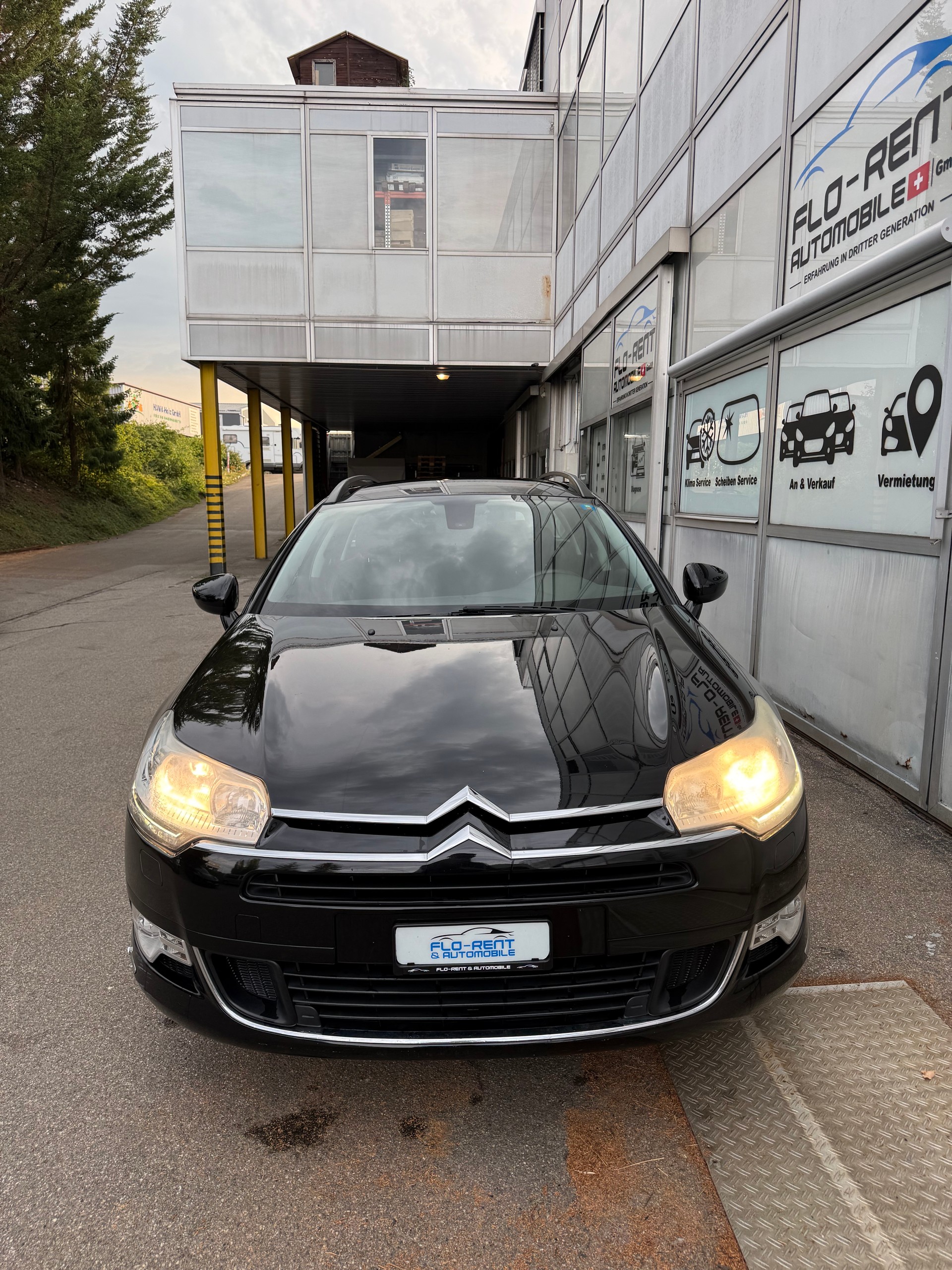 CITROEN C5 Tourer 1.6 e-HDi Attraction EGS6 || Frisch ab MFK-image-7