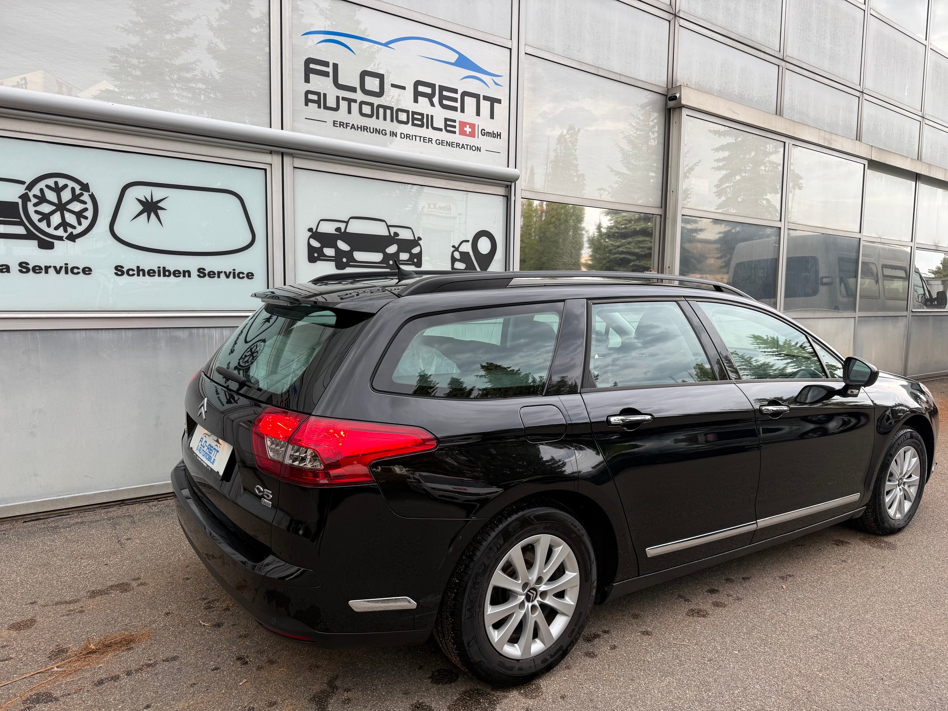 CITROEN C5 Tourer 1.6 e-HDi Attraction EGS6 || Frisch ab MFK-image-4