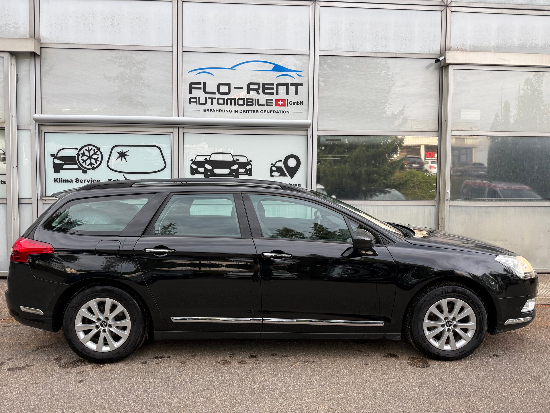 CITROEN C5 Tourer 1.6 e-HDi Attraction EGS6 || Frisch ab MFK-image-5