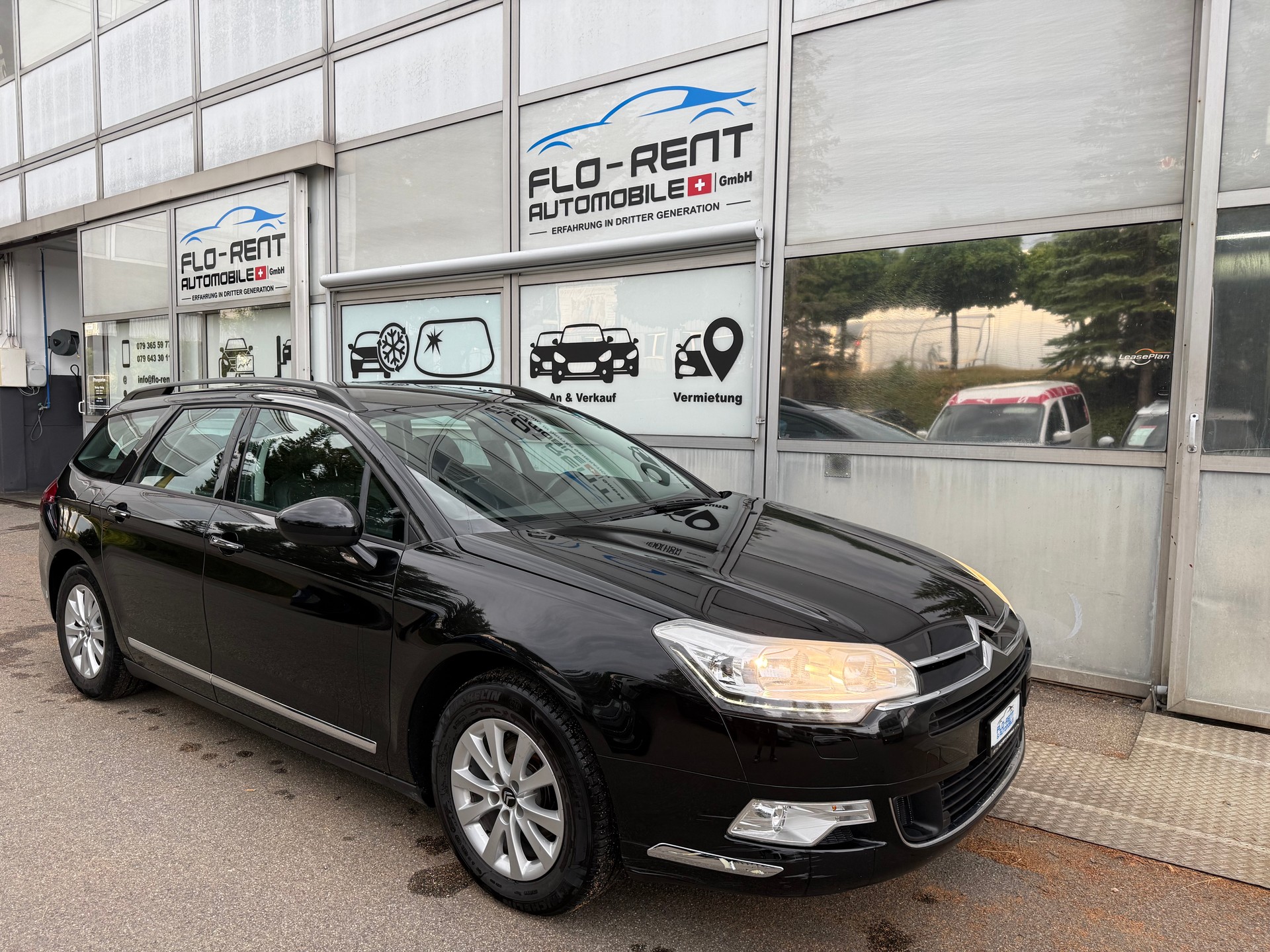 CITROEN C5 Tourer 1.6 e-HDi Attraction EGS6 || Frisch ab MFK-image-6