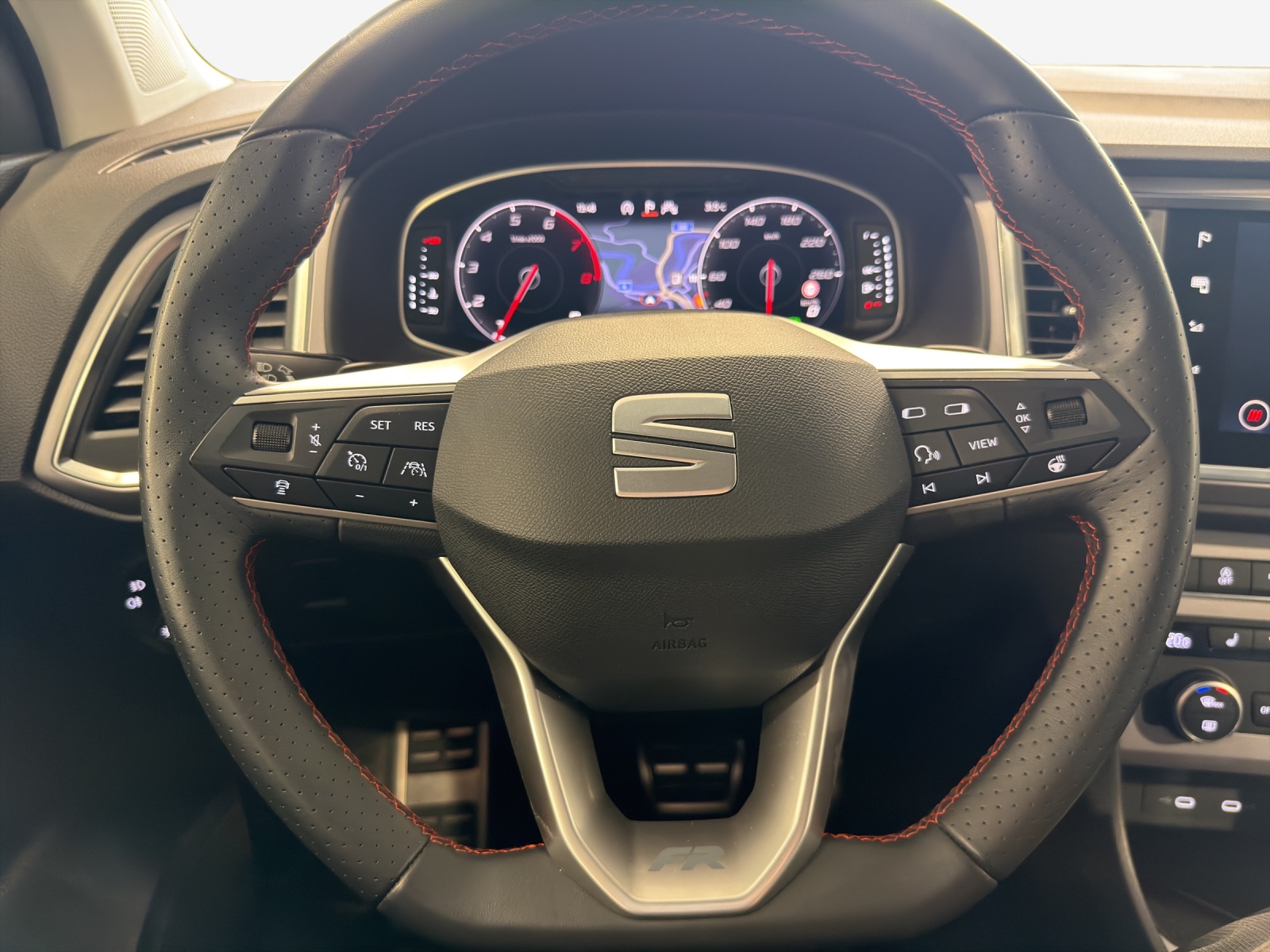SEAT Ateca 1.5 TSI EVO DSG FR-image-9