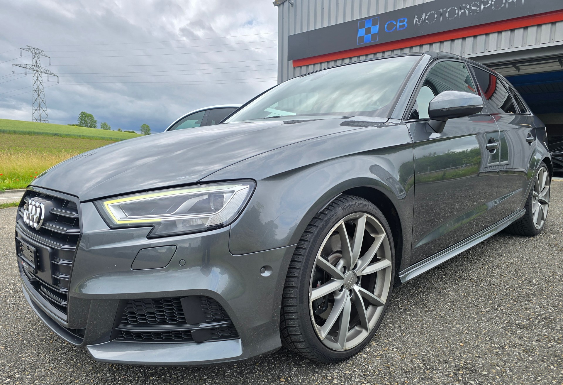 AUDI S3 Sportback 2.0 TFSI quattro S-tronic-image-0