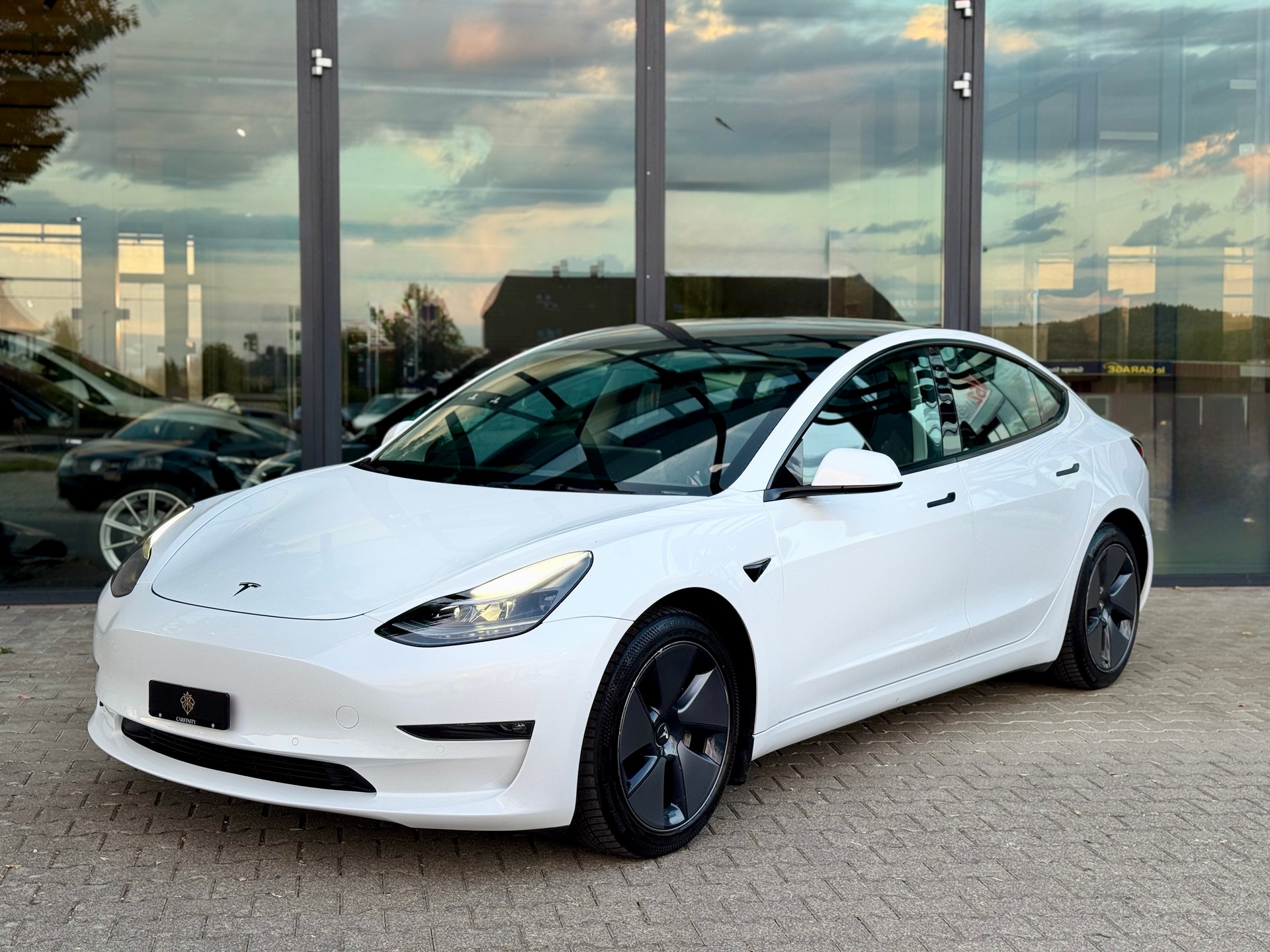 TESLA Model 3 Long Range Dual Motor AWD / AMD Ryzen-image-2