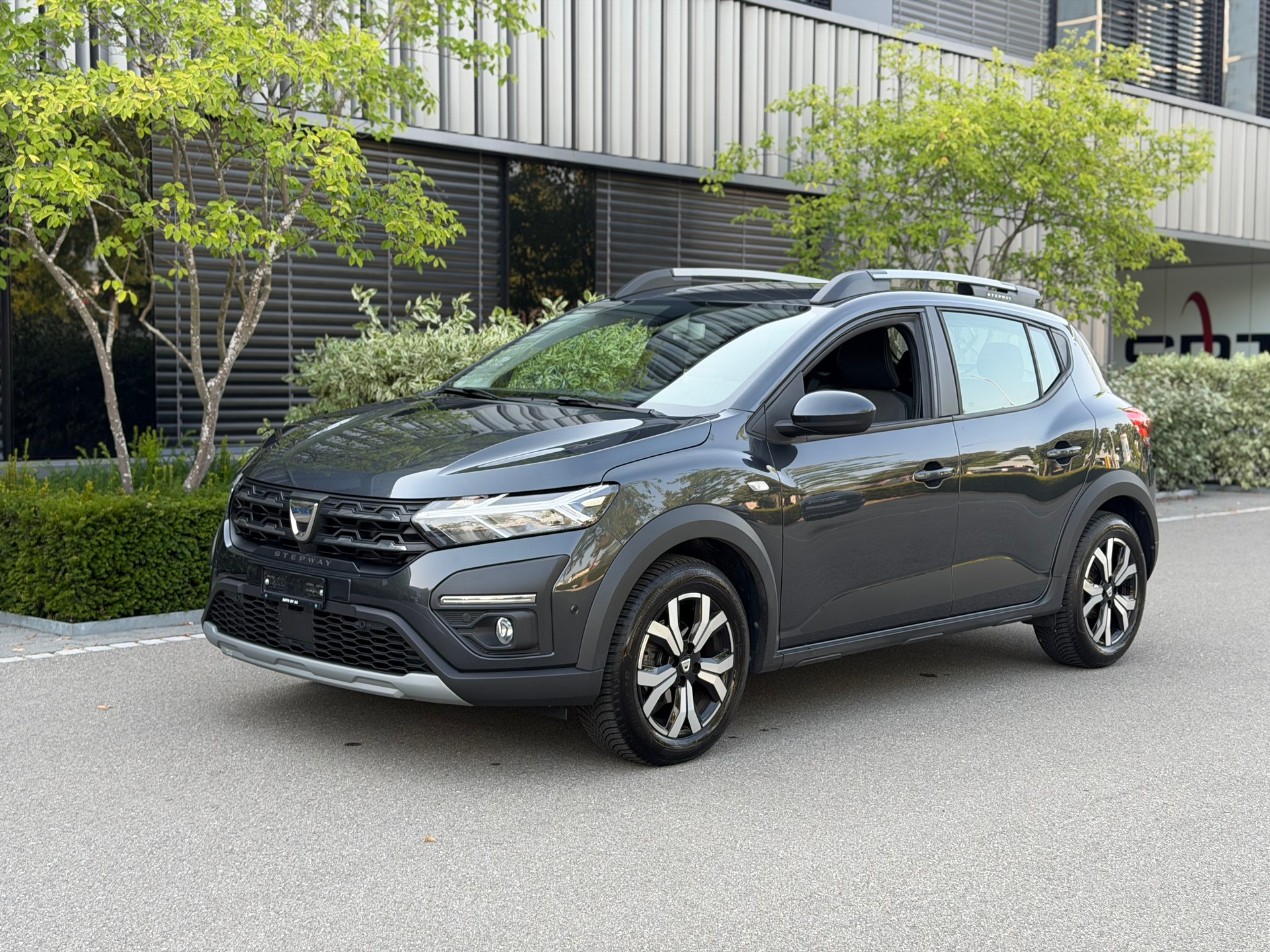 DACIA Sandero Stepway TCe 90 Comfort CVT-image-0
