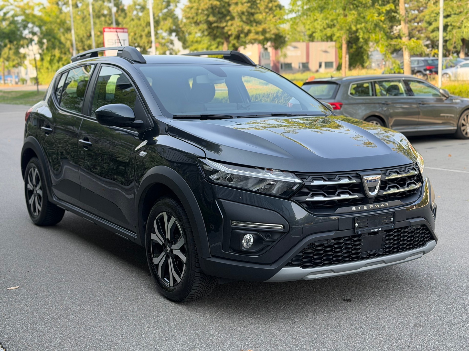 DACIA Sandero Stepway TCe 90 Comfort CVT-image-3