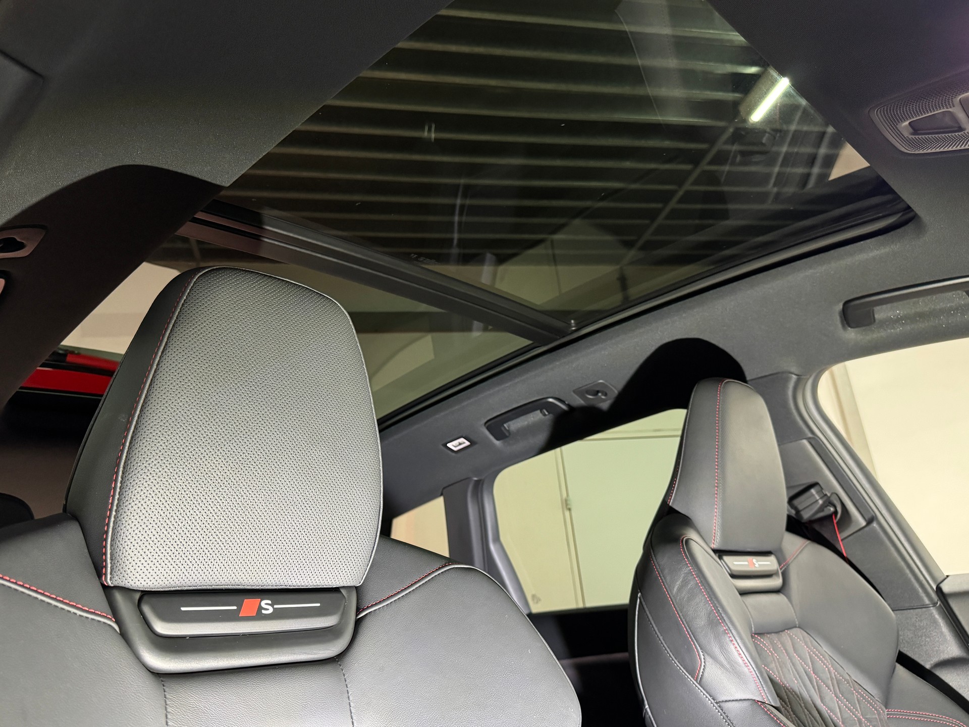 AUDI Q6 e-tron S-LINE quattro 388PS // CH-Fahrzeug // VOLL-Ausstattung-image-9