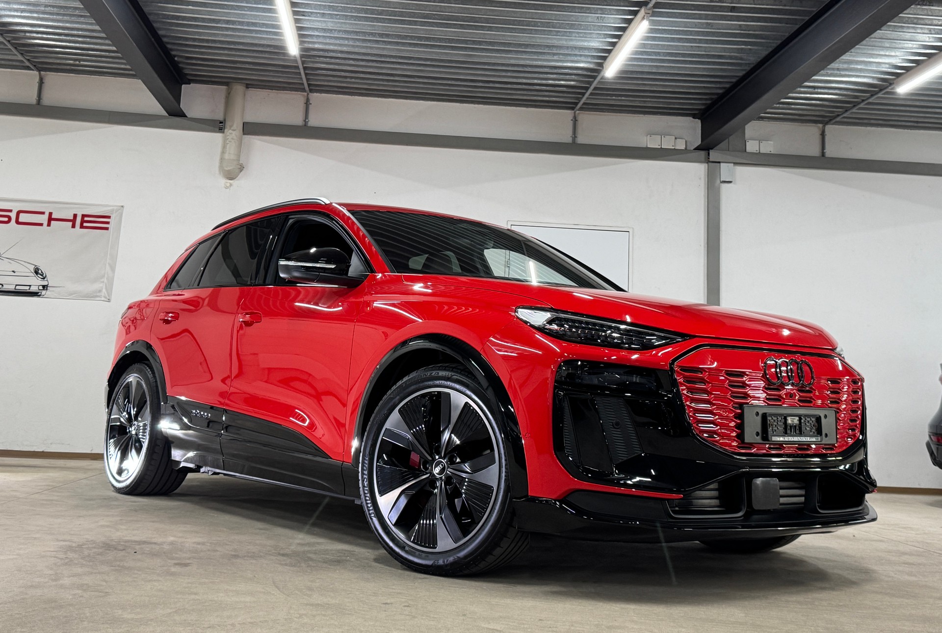 AUDI Q6 e-tron S-LINE quattro 388PS // CH-Fahrzeug // VOLL-Ausstattung-image-2