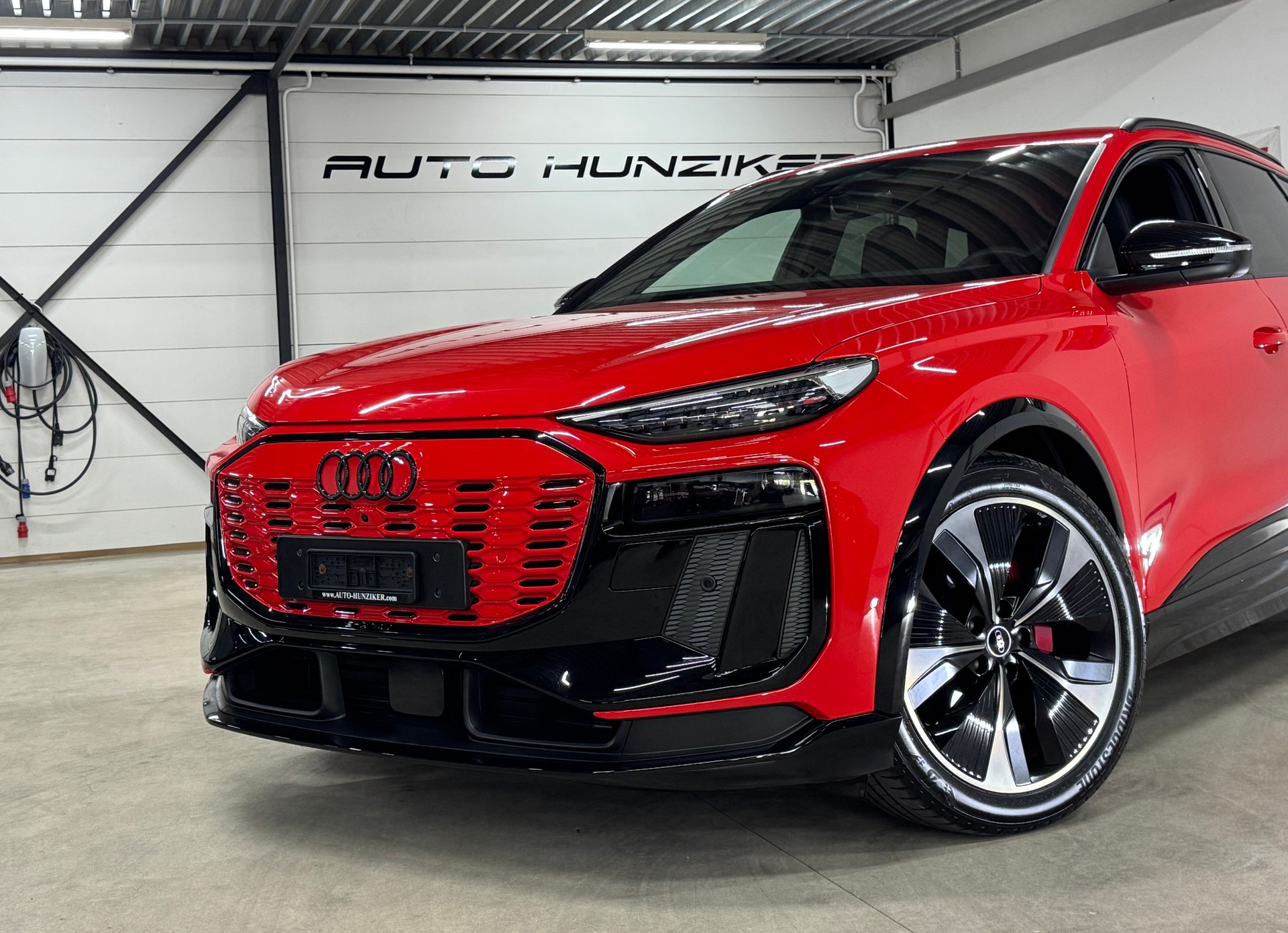 AUDI Q6 e-tron S-LINE quattro 388PS // CH-Fahrzeug // VOLL-Ausstattung-image-1