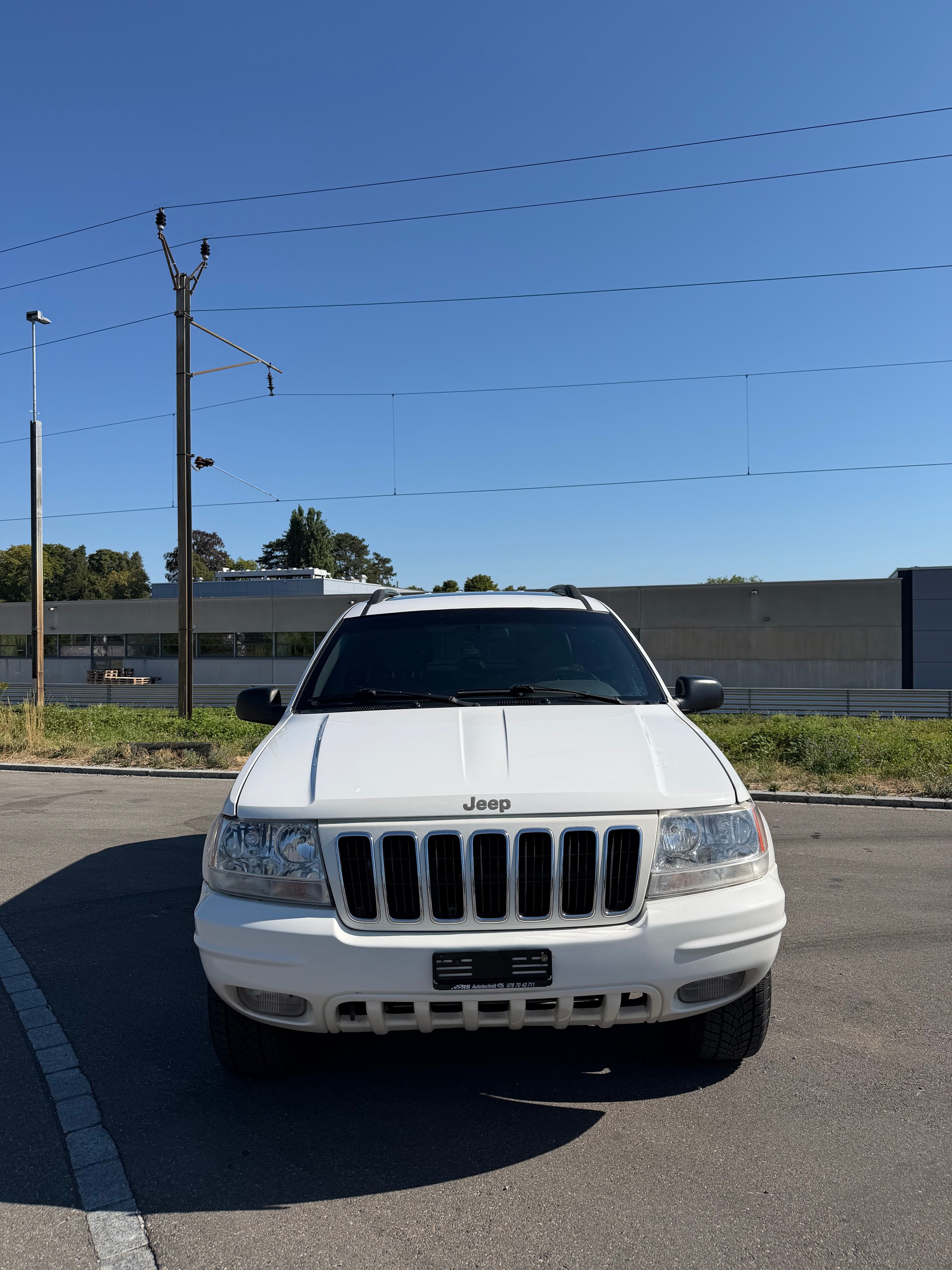 JEEP Grand Cherokee 4.7 Limited Freedom Automatic-image-2