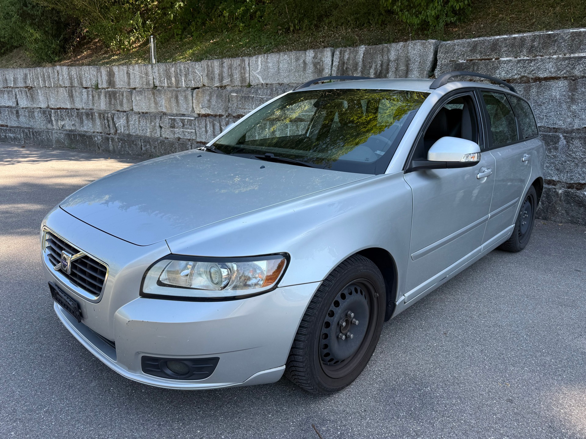 VOLVO V50 2.0D Momentum Automat-image-0