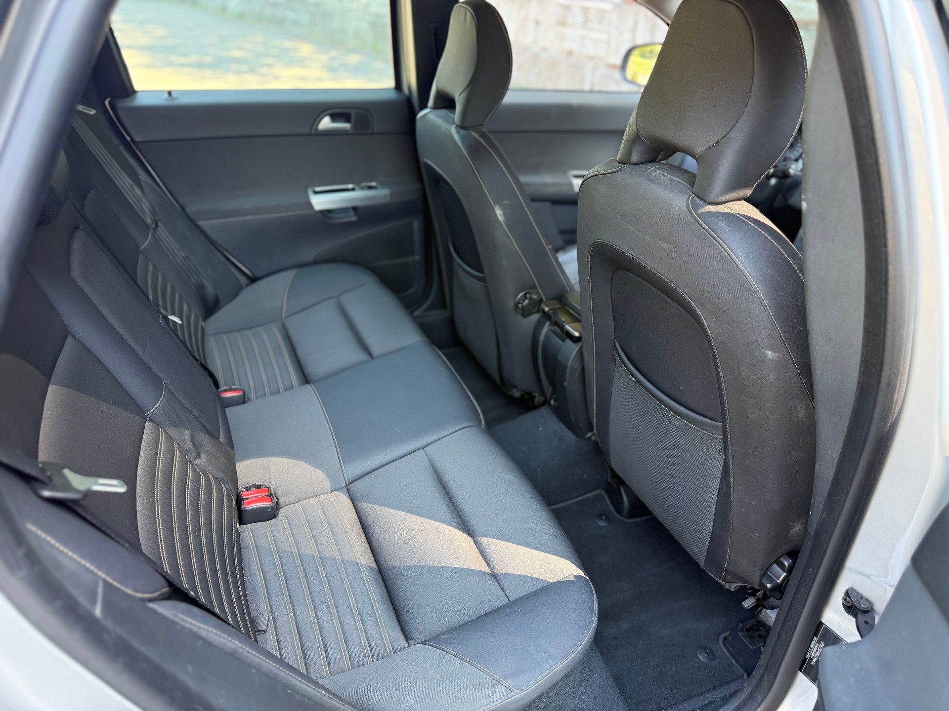 VOLVO V50 2.0D Momentum Automat-image-6
