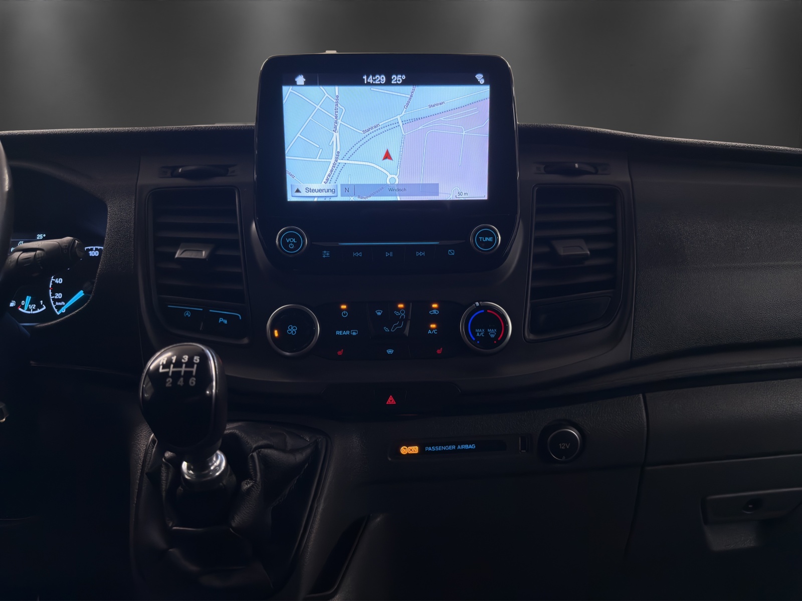 FORD Transit Custom 320 L1H1 Trend-image-13