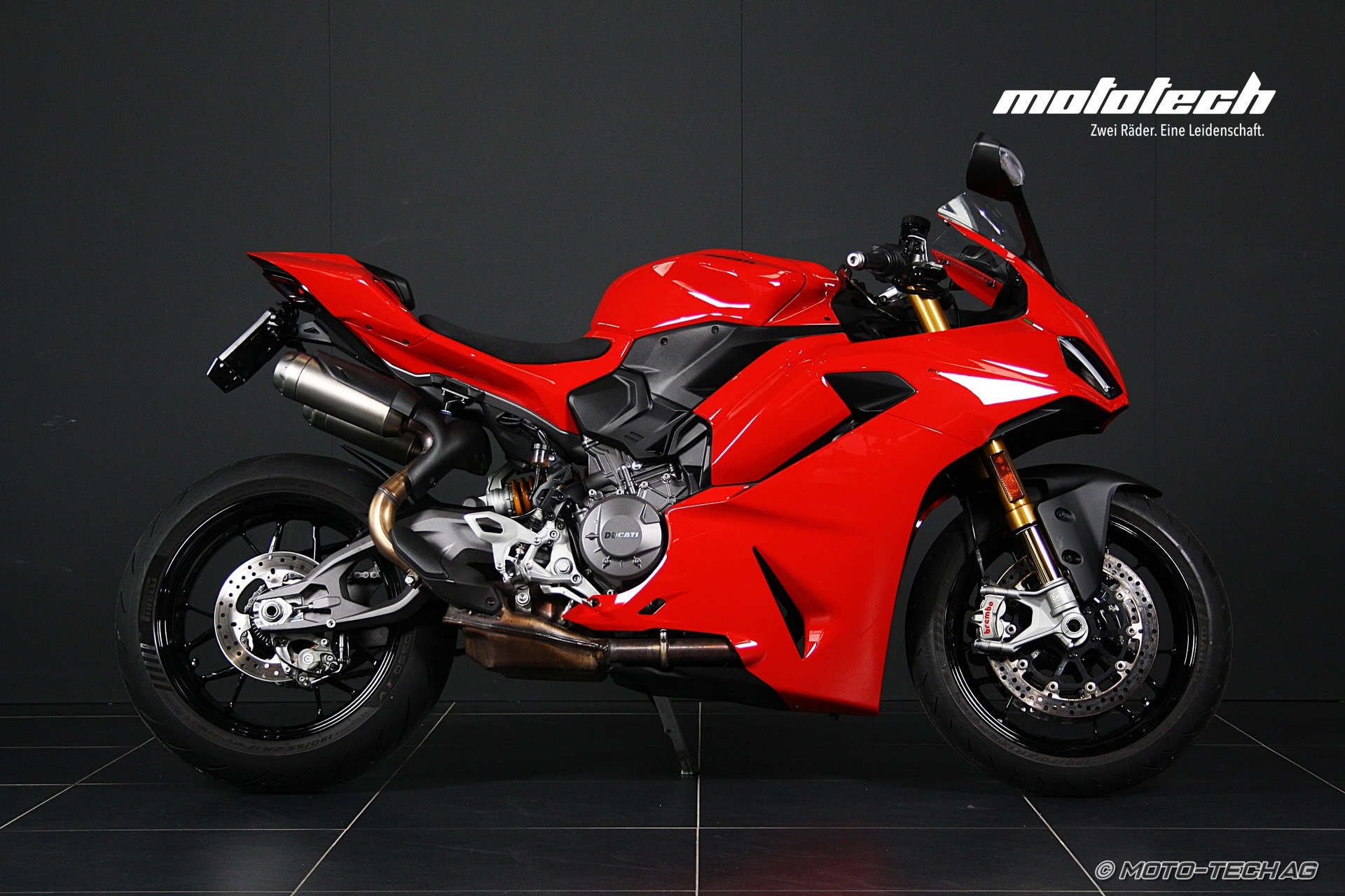 DUCATI Panigale V2 S-showroom-element-1