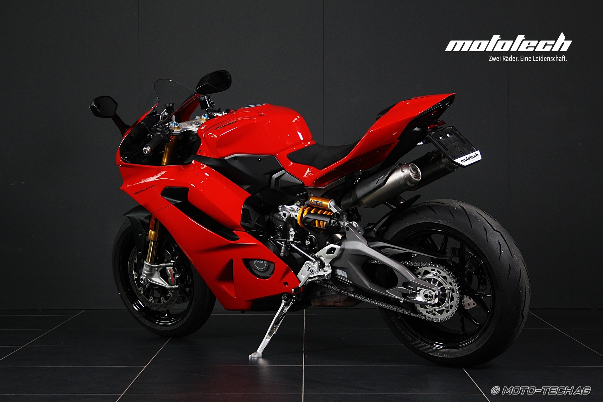 DUCATI Panigale V2 S-showroom-element-3