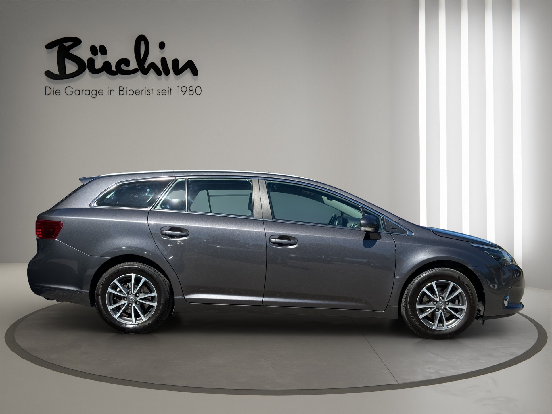 TOYOTA Avensis Sportswagon 2.0 Linea Luna Multidrive-image-7
