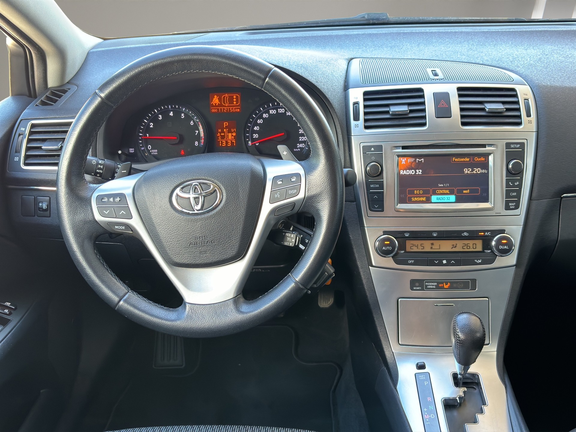 TOYOTA Avensis Sportswagon 2.0 Linea Luna Multidrive-image-13