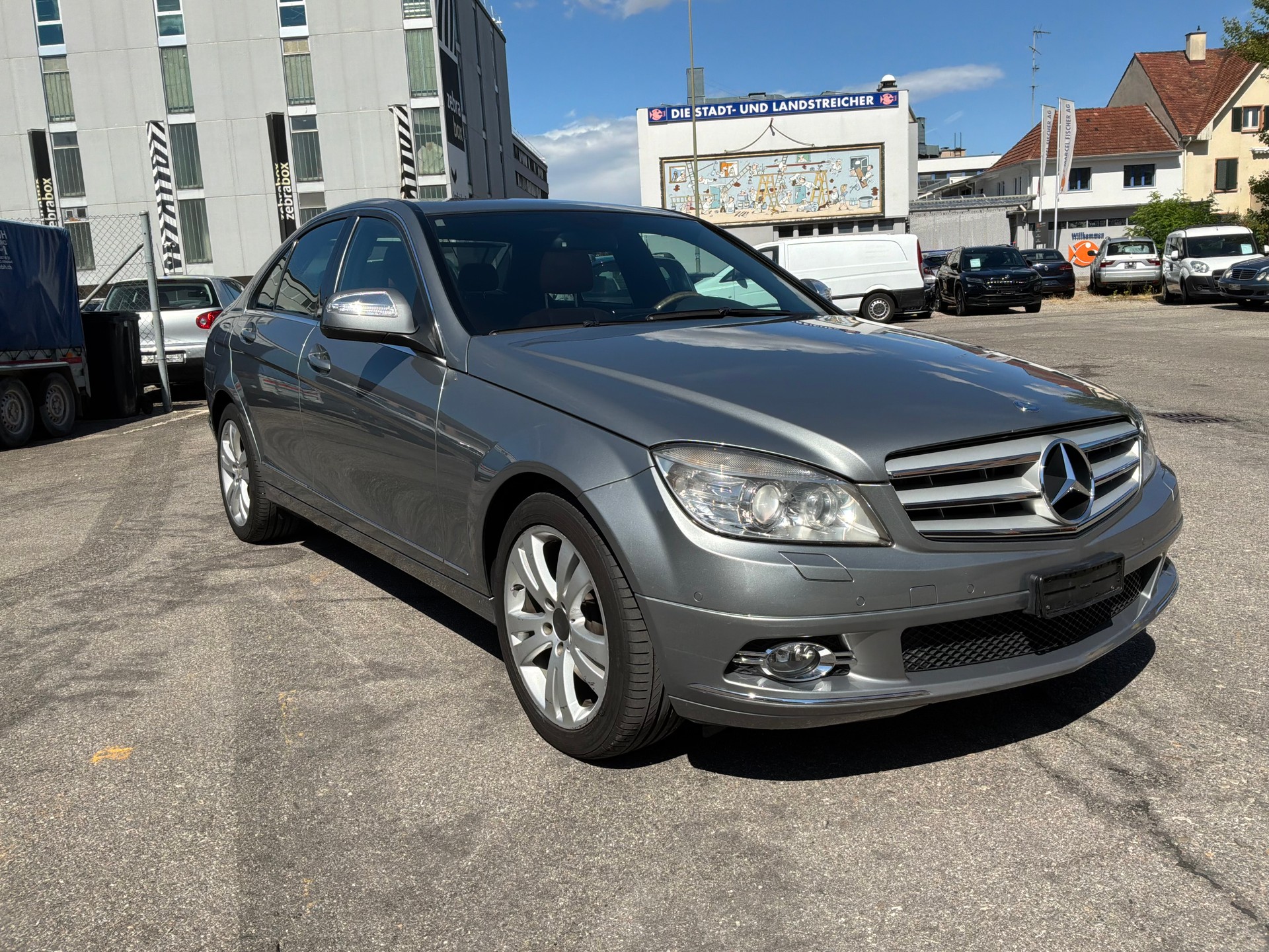 MERCEDES-BENZ C350 Executive 4Matic 7G-Tronic Top Fahrzeug-image-3