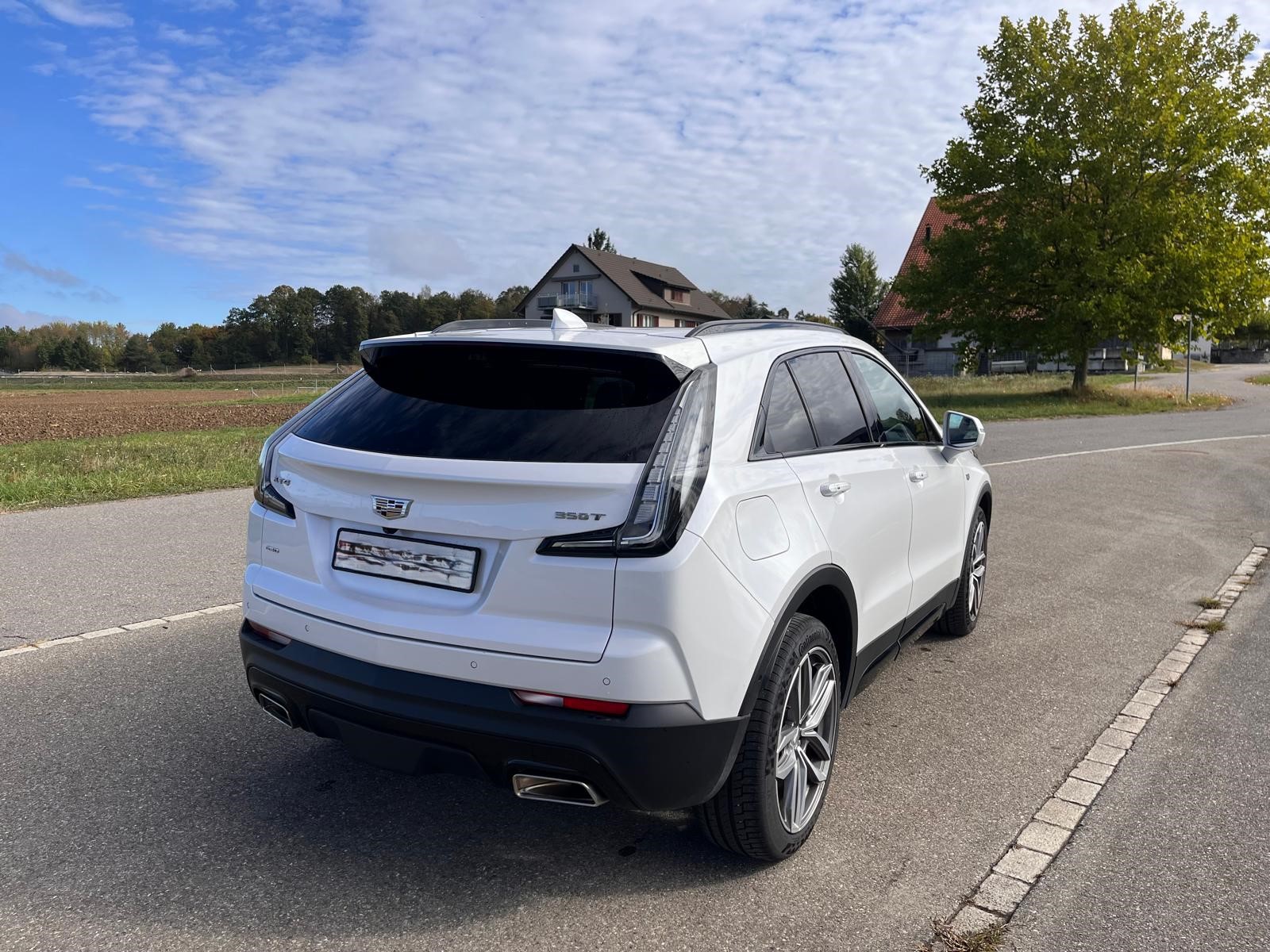 CADILLAC 2.0 T Premium Luxury AWD-image-3