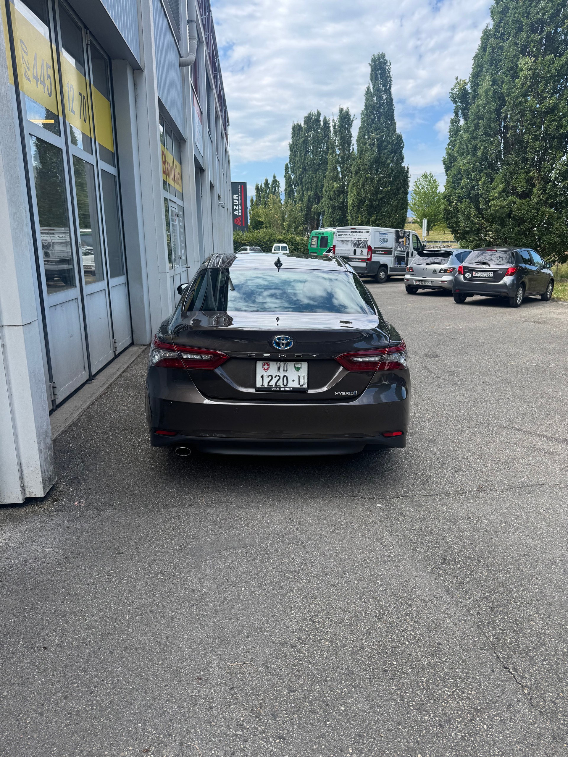TOYOTA Camry 2.5 HSD e-CVT Premium-image-2