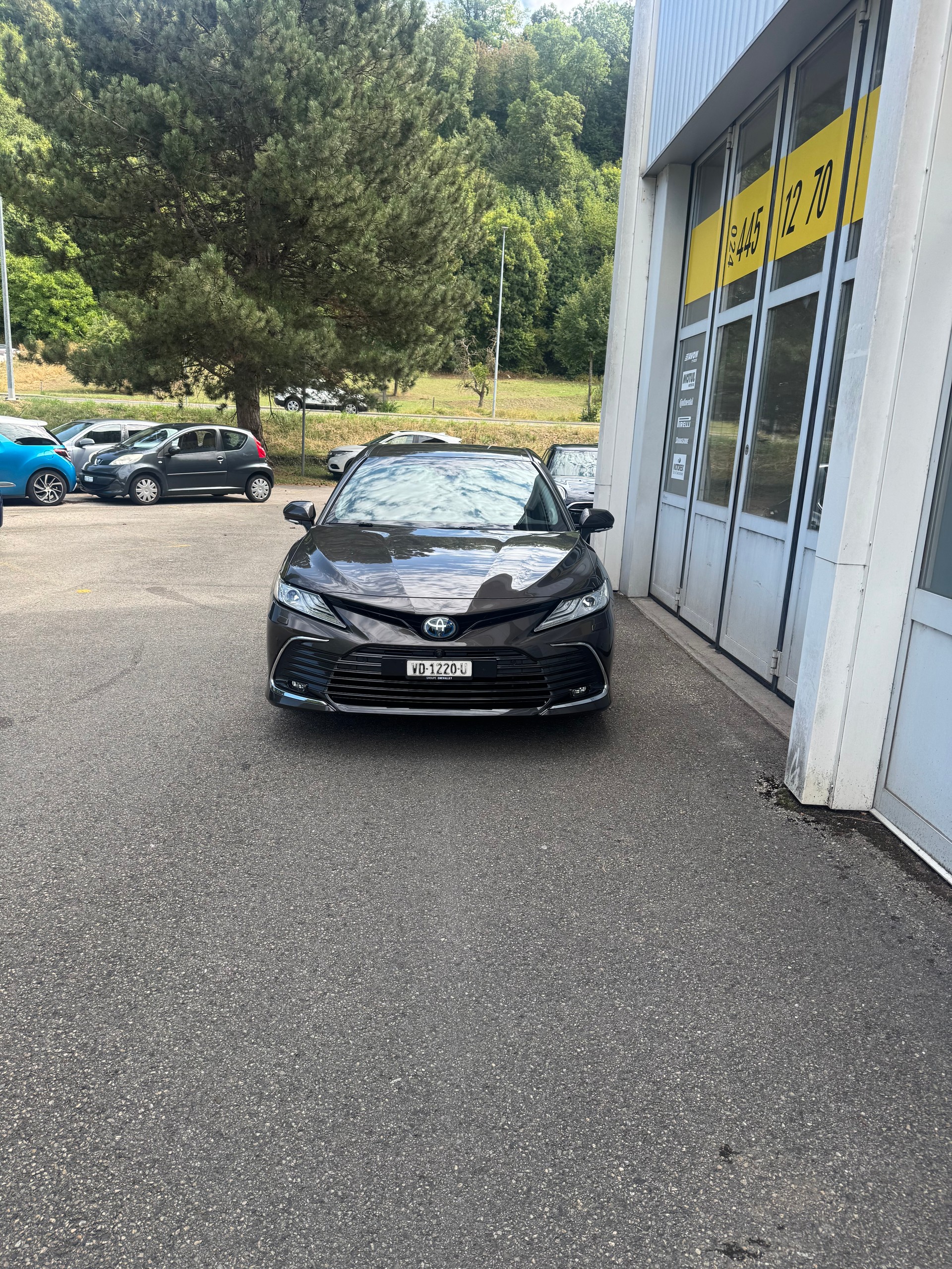 TOYOTA Camry 2.5 HSD e-CVT Premium-image-0