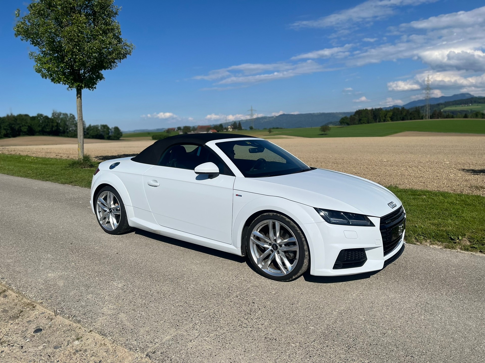 AUDI 2.0 TFSI quattro S-Tronic-image-2