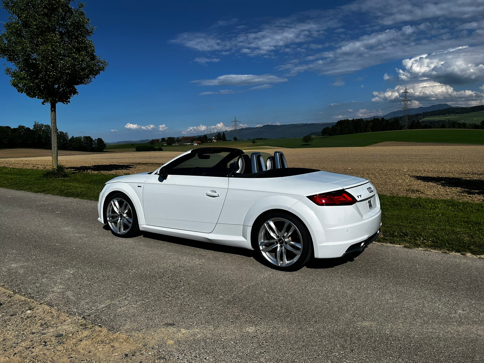 AUDI 2.0 TFSI quattro S-Tronic-image-19