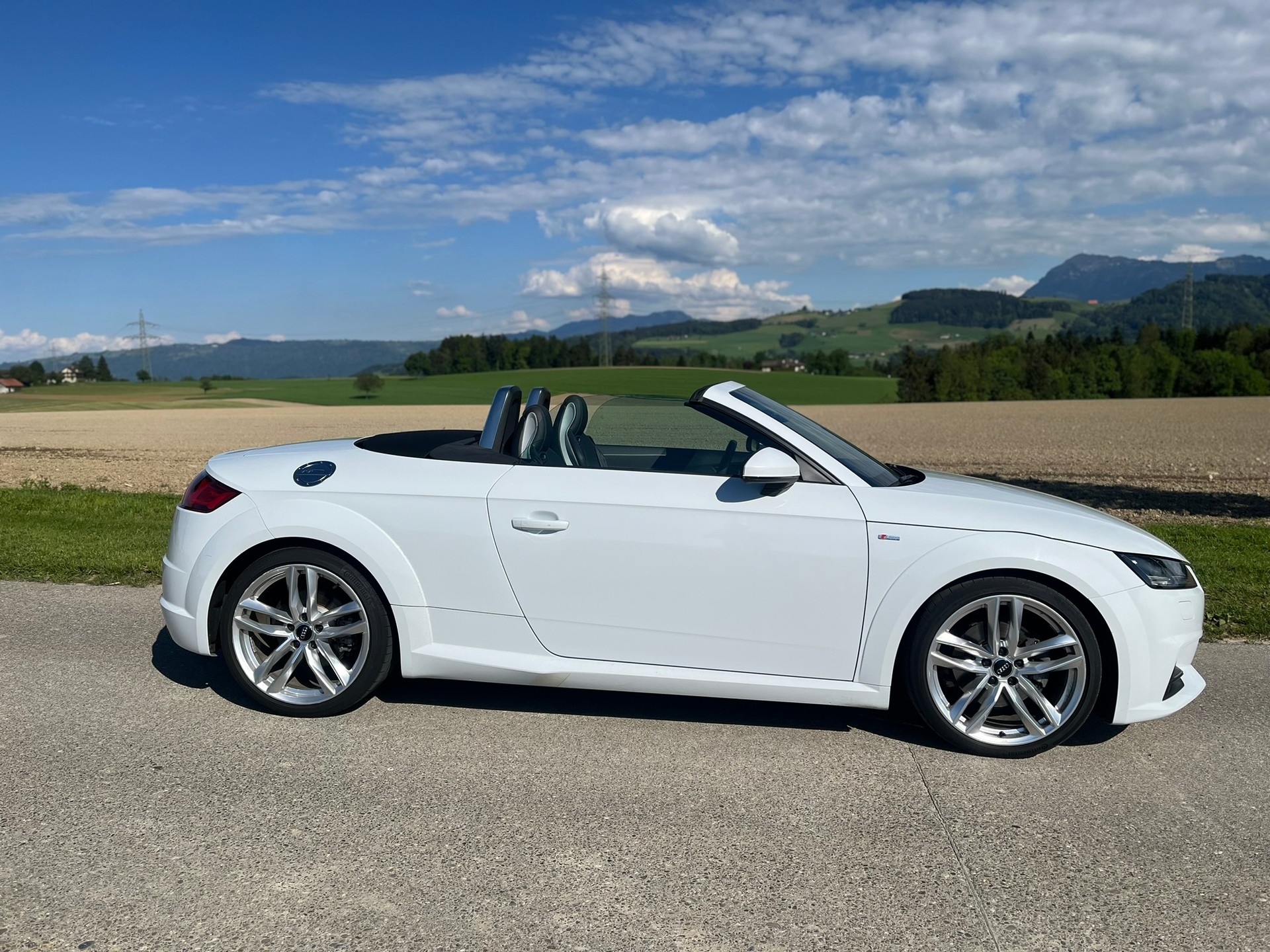 AUDI 2.0 TFSI quattro S-Tronic-image-7