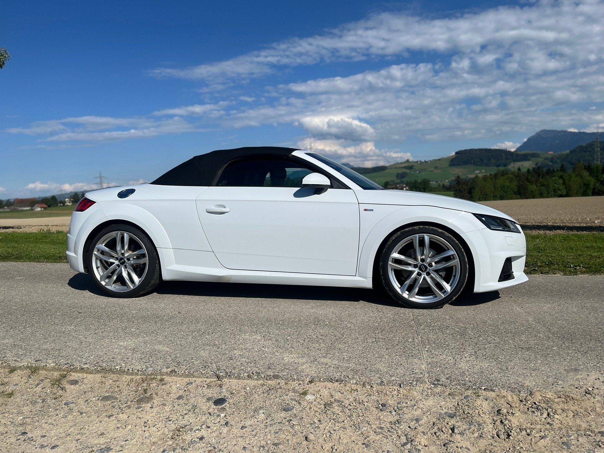 AUDI 2.0 TFSI quattro S-Tronic-image-11