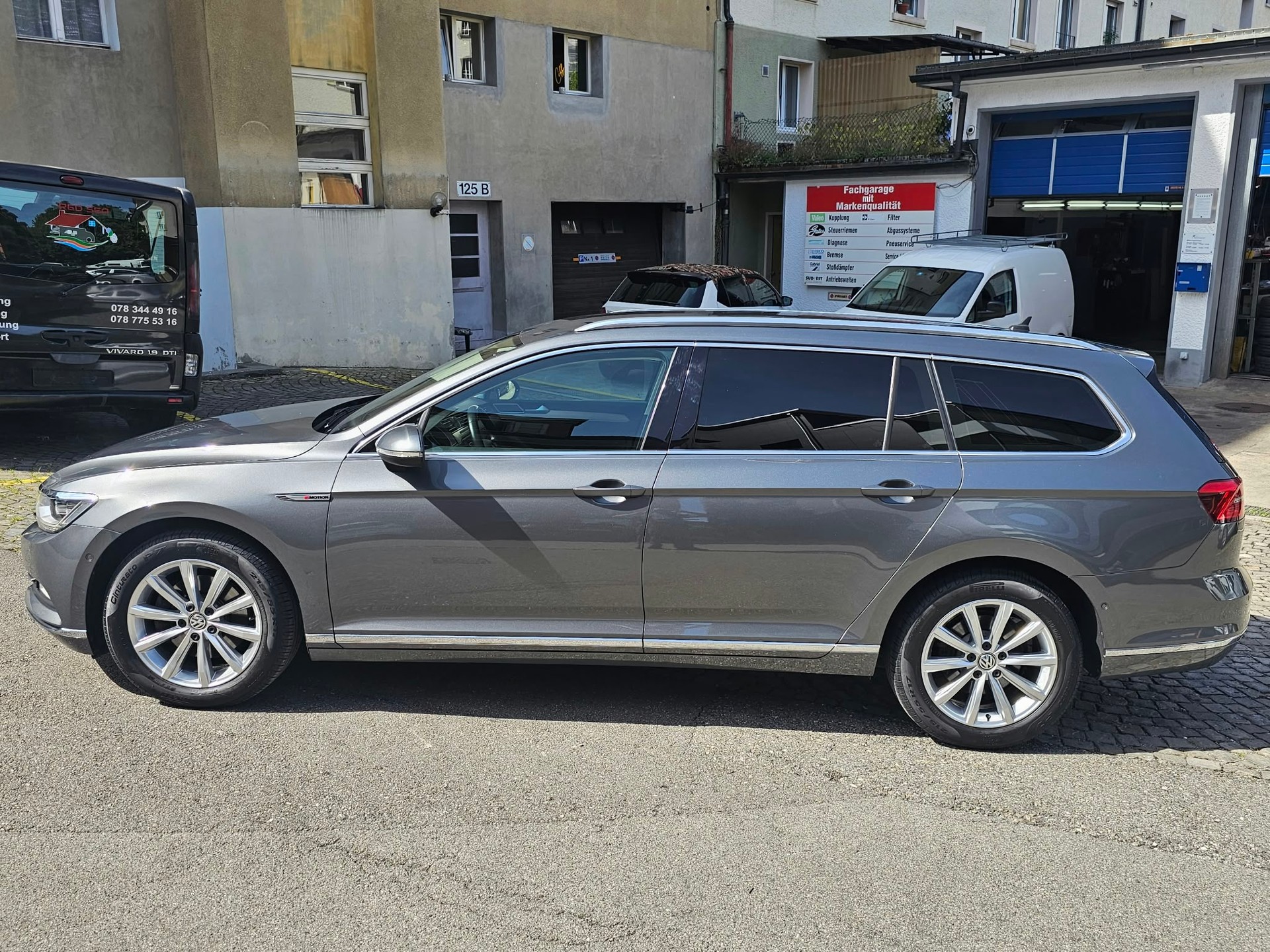 VW Passat Variant 2.0 TDI BMT Highline DSG 4Motion-image-1