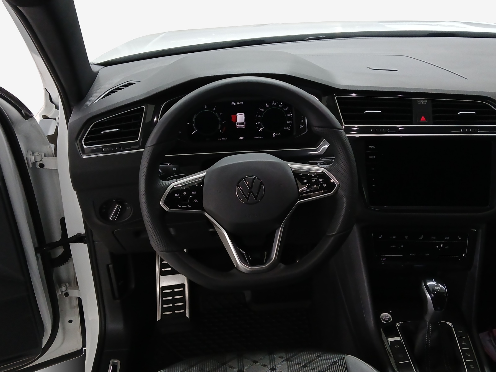 VW Tiguan 1.4TSI PHEV R-Line DSG-image-9