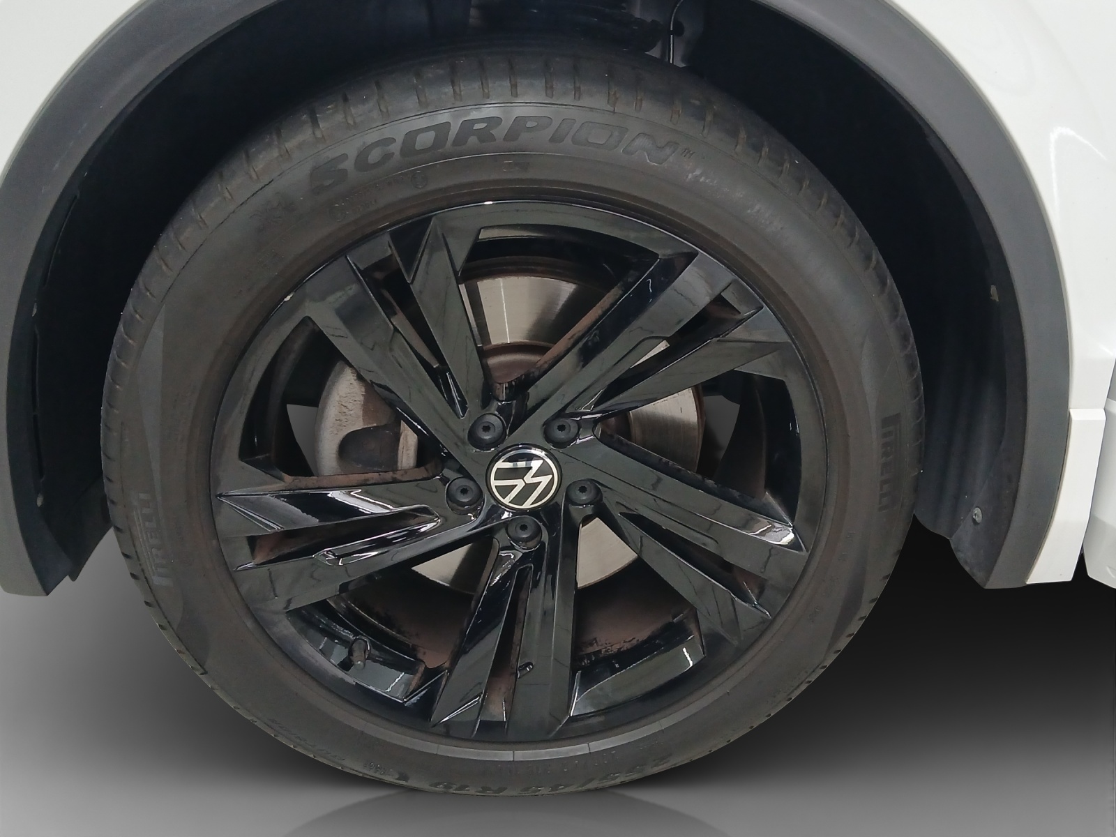 VW Tiguan 1.4TSI PHEV R-Line DSG-image-13